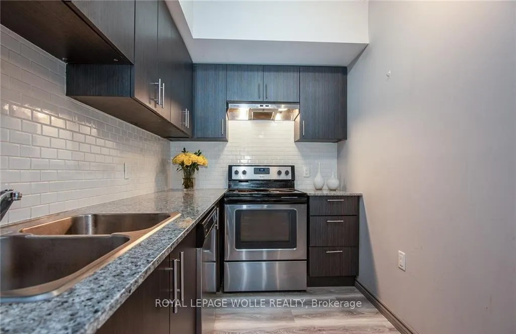 Photo 10 of Unit 609F, 275 Larch Street, Waterloo — HOMEH