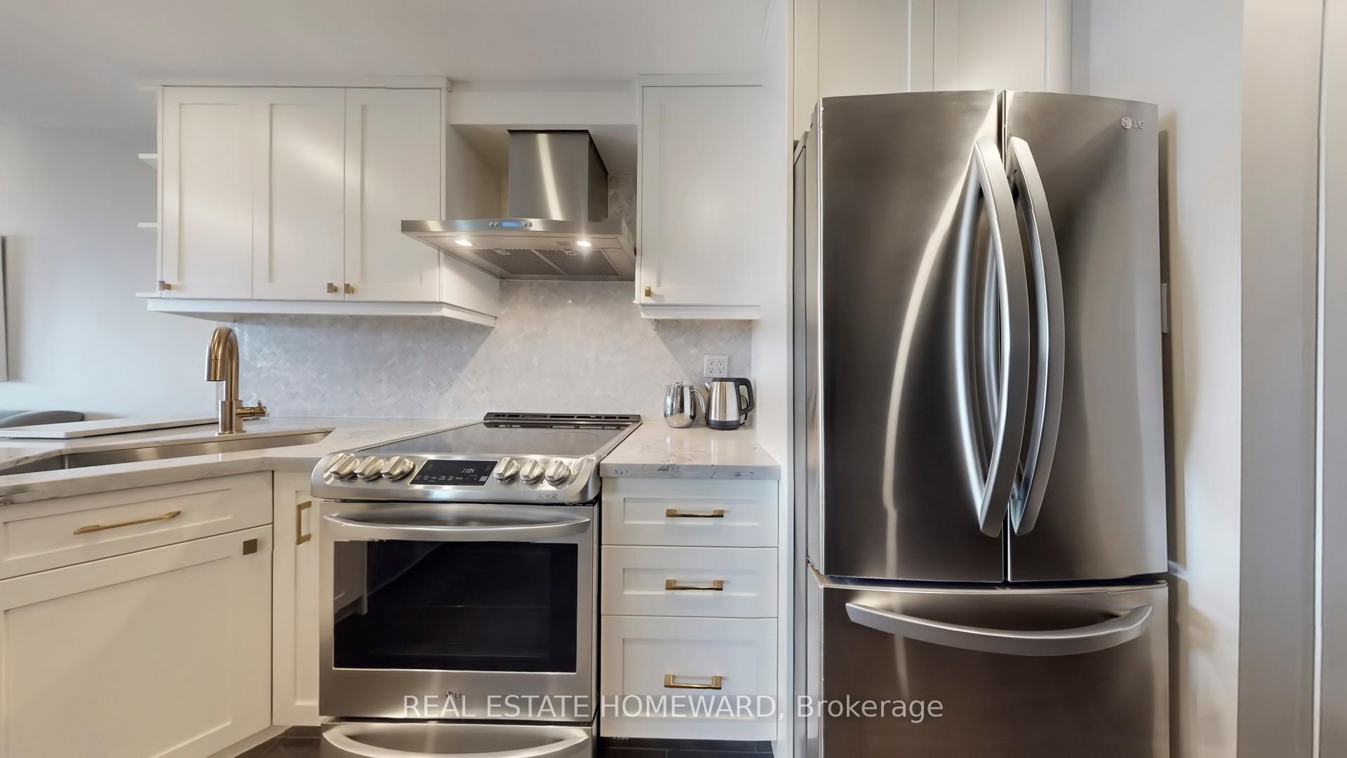 Photo 7 of Unit 920, 77 Maitland Place, Toronto, Cabbagetown-South St. James Town — HOMEH