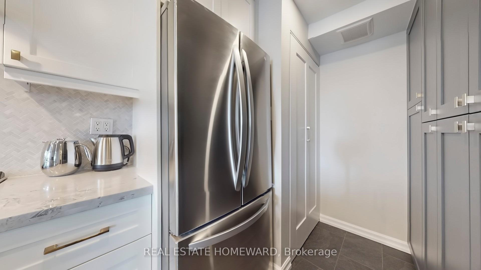 Photo 8 of Unit 920, 77 Maitland Place, Toronto, Cabbagetown-South St. James Town — HOMEH