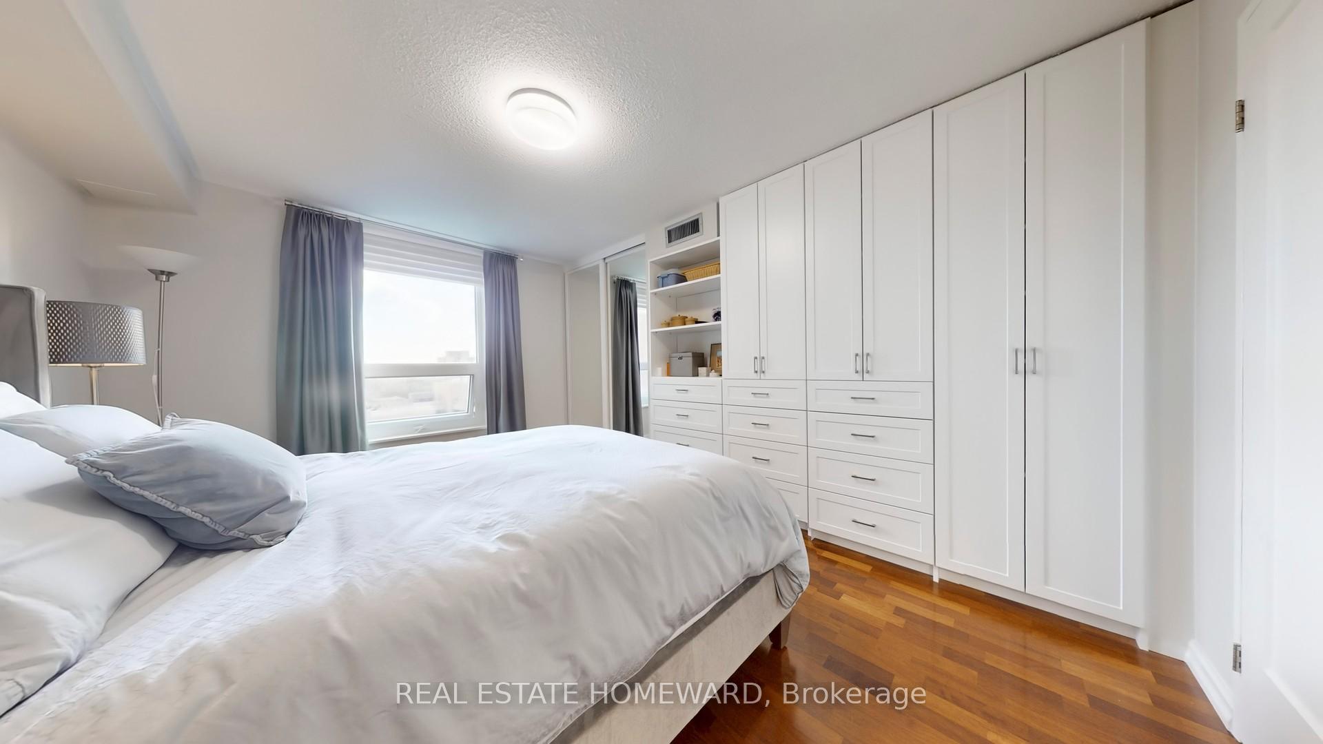 Photo 11 of Unit 920, 77 Maitland Place, Toronto, Cabbagetown-South St. James Town — HOMEH