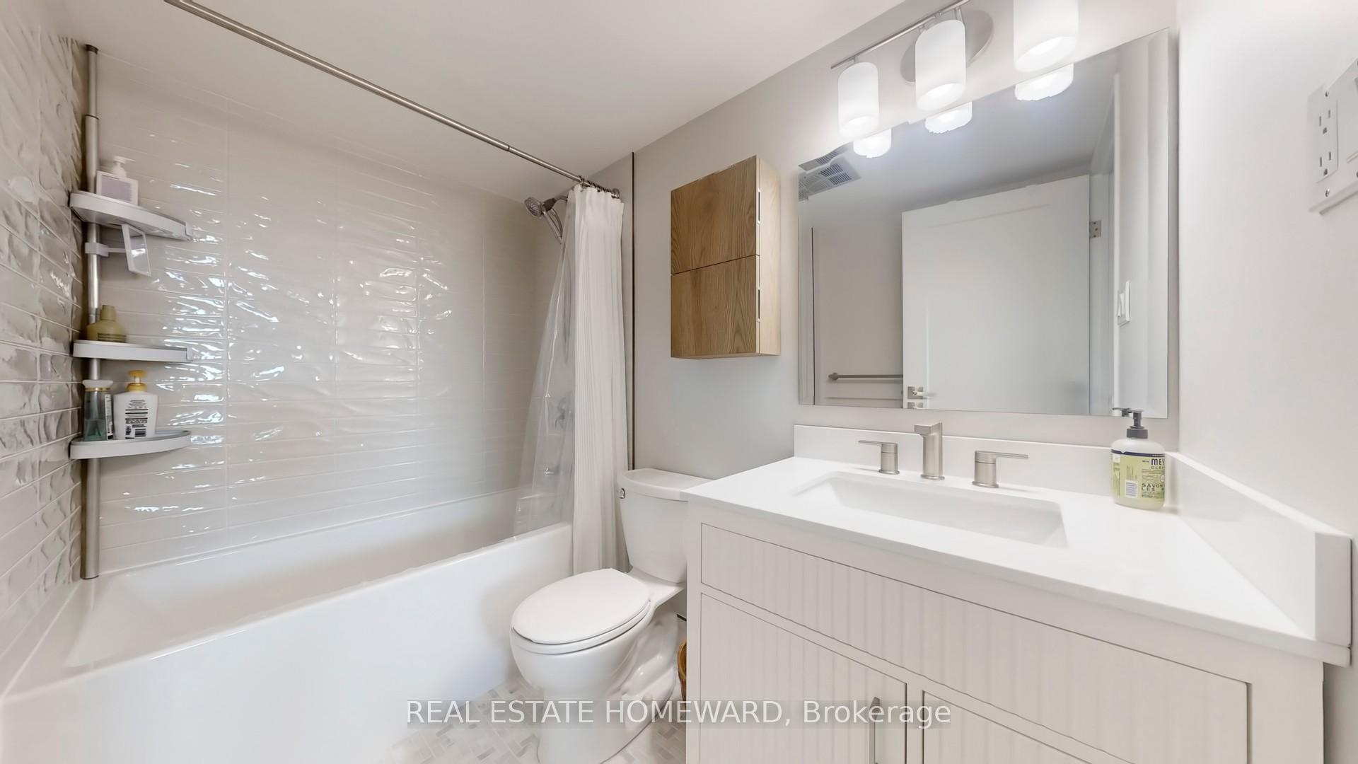 Photo 14 of Unit 920, 77 Maitland Place, Toronto, Cabbagetown-South St. James Town — HOMEH