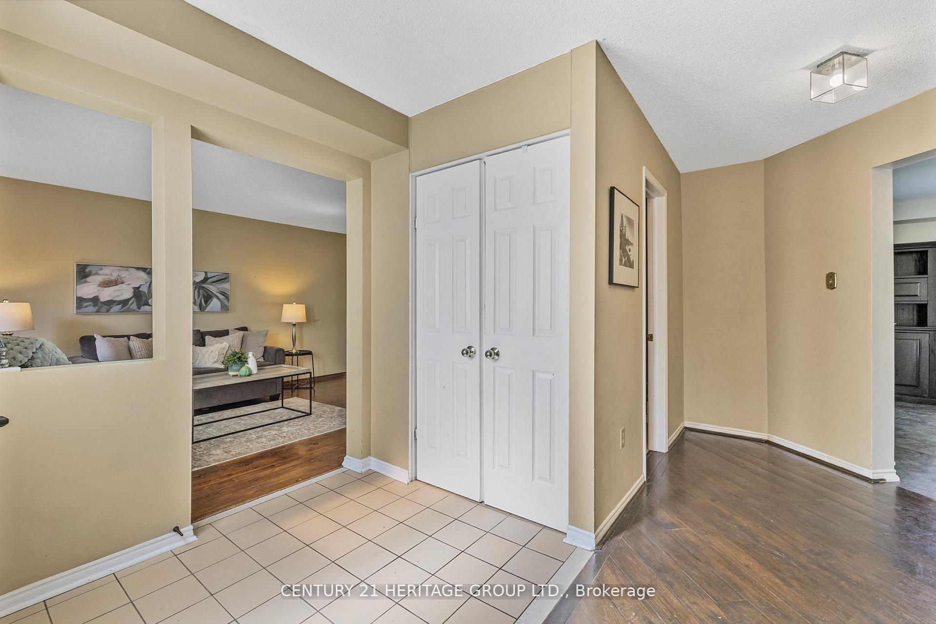 Photo 8 of Unit 44, 108 Ashley Place, Aurora, Aurora Village — HOMEH