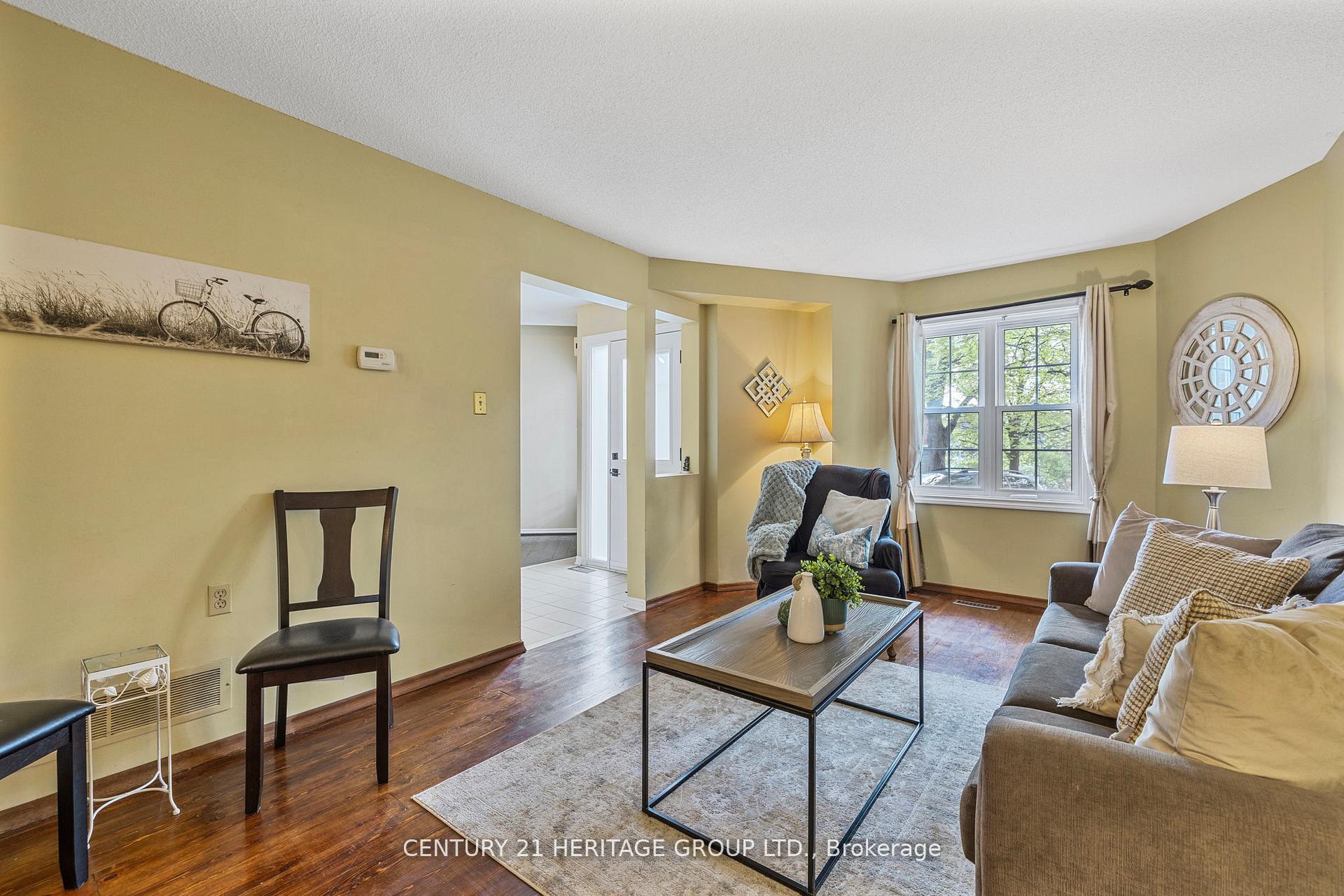Photo 23 of Unit 44, 108 Ashley Place, Aurora, Aurora Village — HOMEH