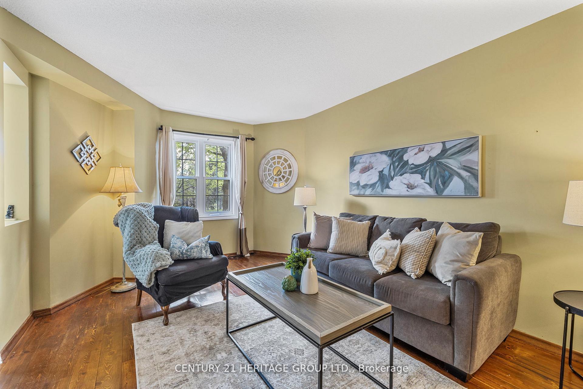 Photo 24 of Unit 44, 108 Ashley Place, Aurora, Aurora Village — HOMEH