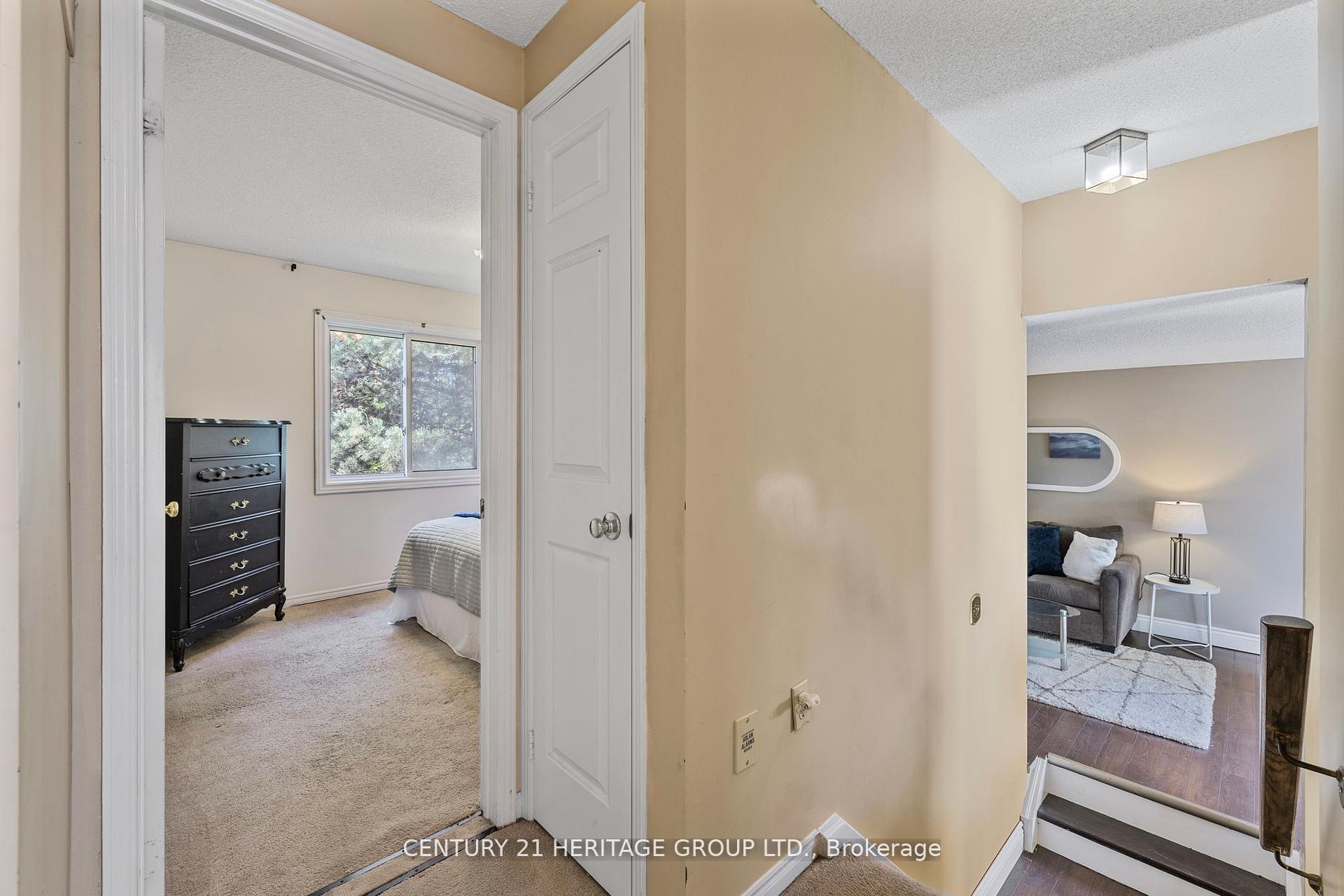 Photo 33 of Unit 44, 108 Ashley Place, Aurora, Aurora Village — HOMEH