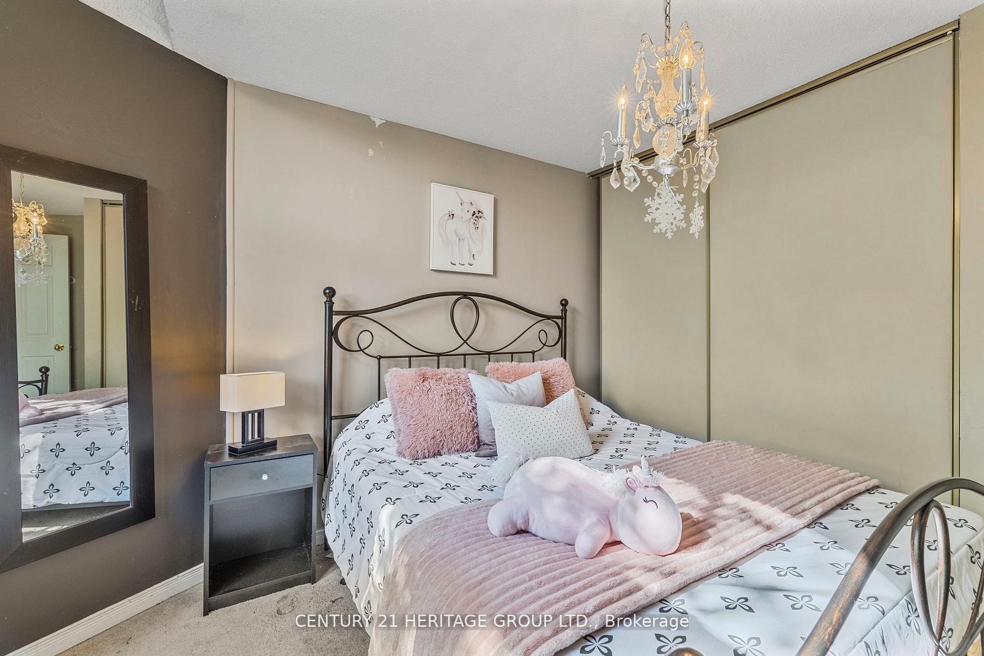 Photo 36 of Unit 44, 108 Ashley Place, Aurora, Aurora Village — HOMEH