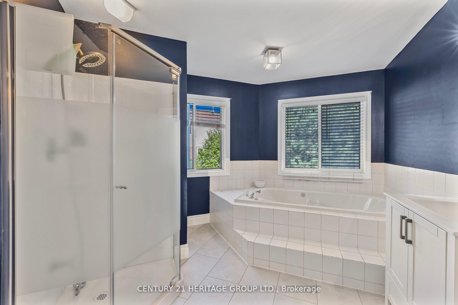Photo 41 of Unit 44, 108 Ashley Place, Aurora, Aurora Village — HOMEH