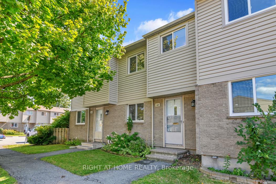 Photo 2 of 1441 Perez Crescent, Ottawa, Carson Grove — HOMEH