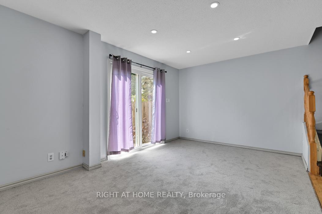 Photo 9 of 1441 Perez Crescent, Ottawa, Carson Grove — HOMEH