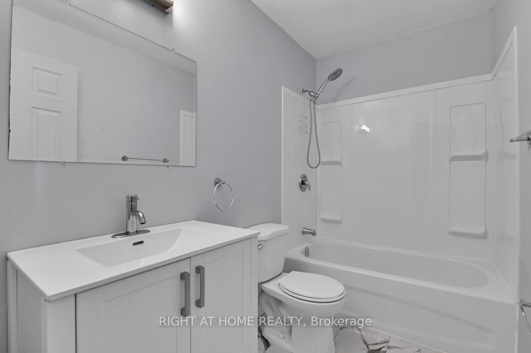 Photo 14 of 1441 Perez Crescent, Ottawa, Carson Grove — HOMEH