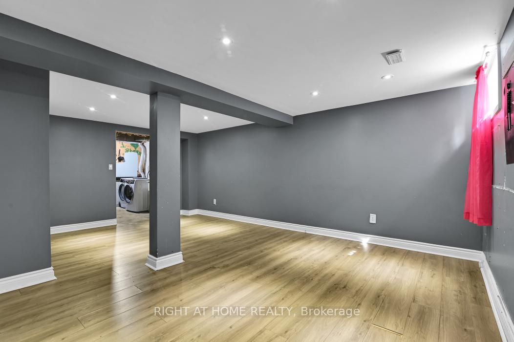 Photo 19 of 1441 Perez Crescent, Ottawa, Carson Grove — HOMEH