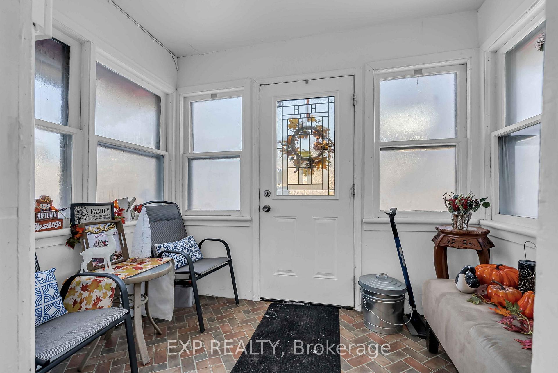 Photo 4 of 1060 Abbot Street, Cornwall — HOMEH