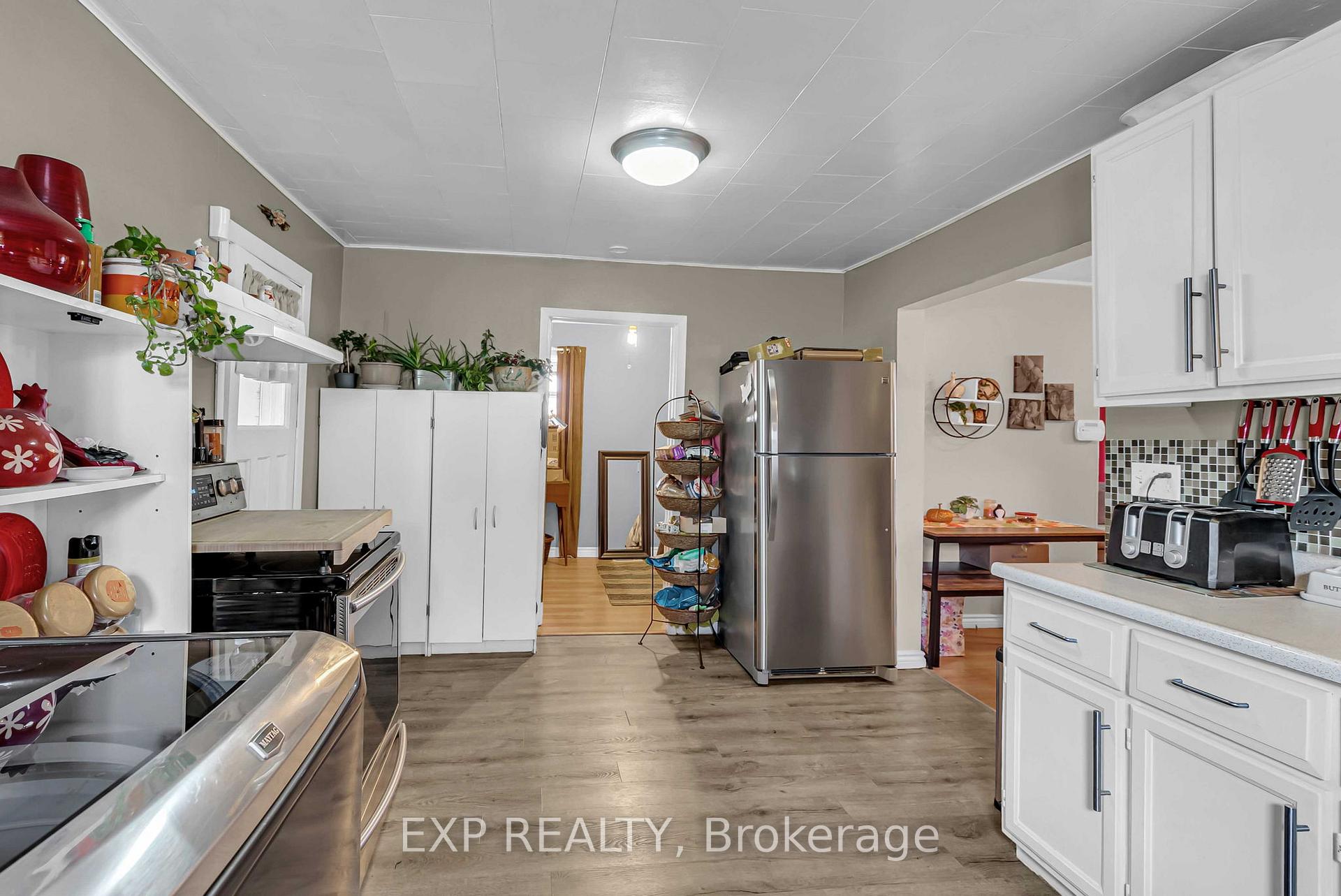 Photo 11 of 1060 Abbot Street, Cornwall — HOMEH