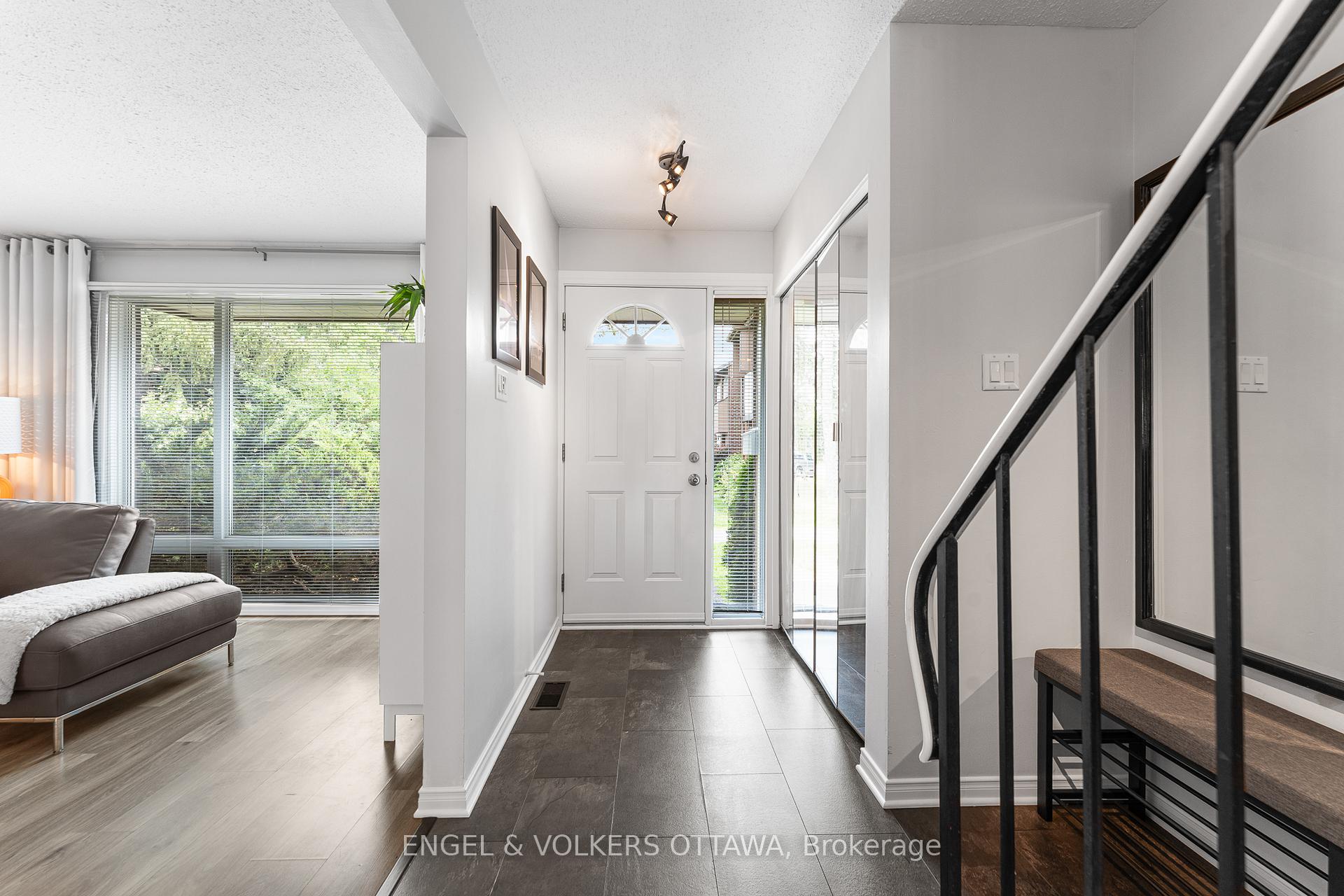 Photo 3 of Unit 72, 2111 Montreal Road, Ottawa, Beaconwood — HOMEH