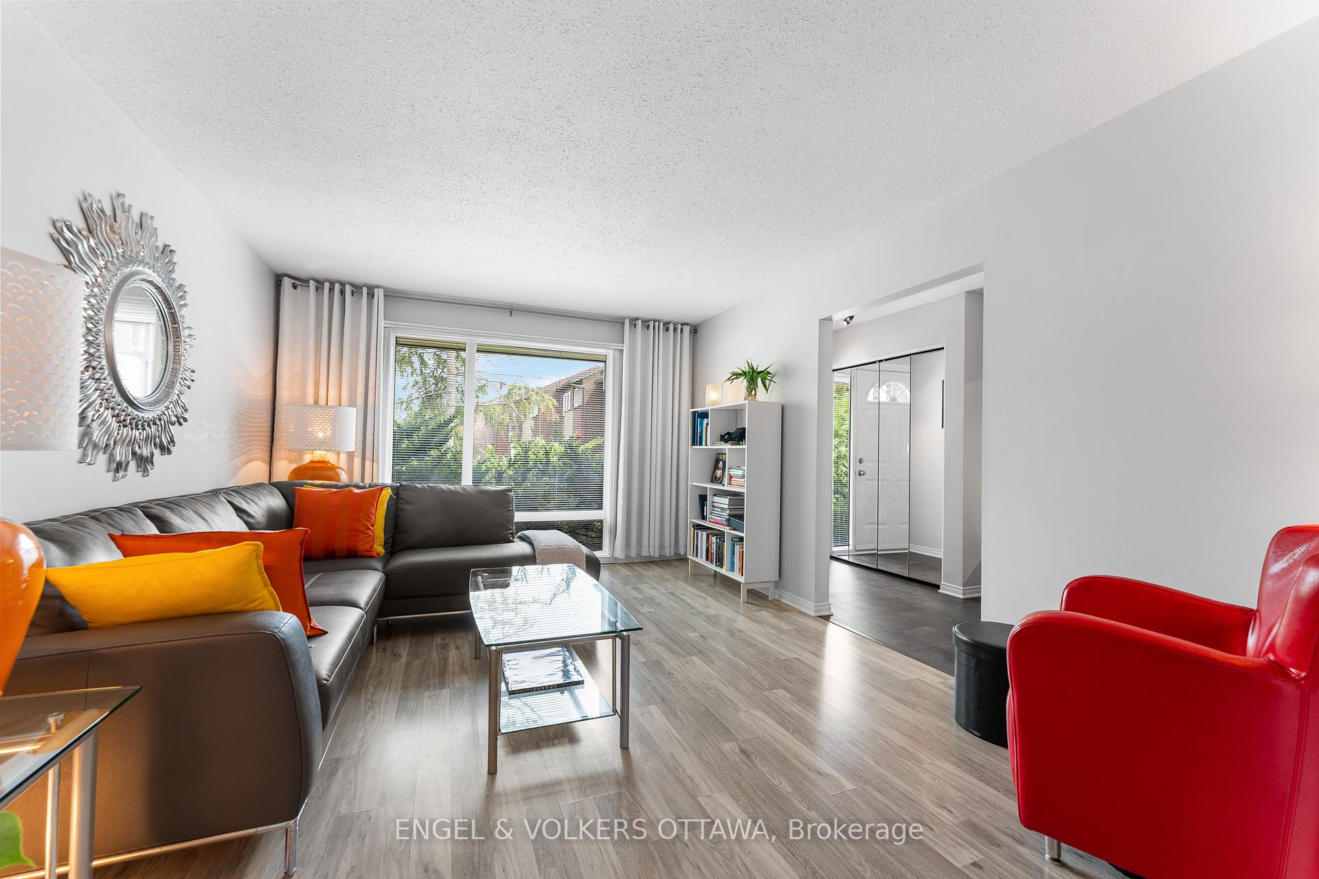Photo 6 of Unit 72, 2111 Montreal Road, Ottawa, Beaconwood — HOMEH