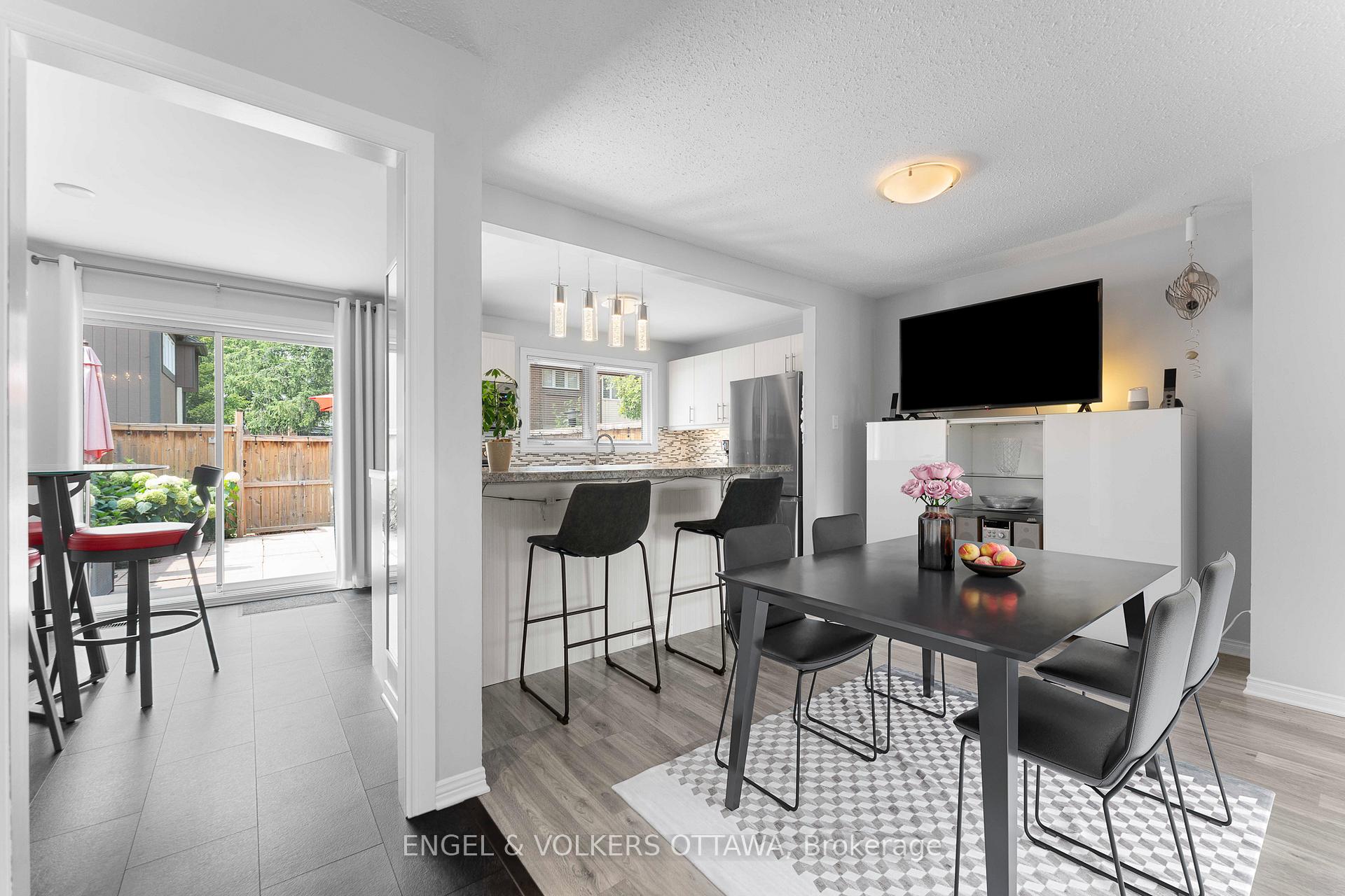 Photo 9 of Unit 72, 2111 Montreal Road, Ottawa, Beaconwood — HOMEH