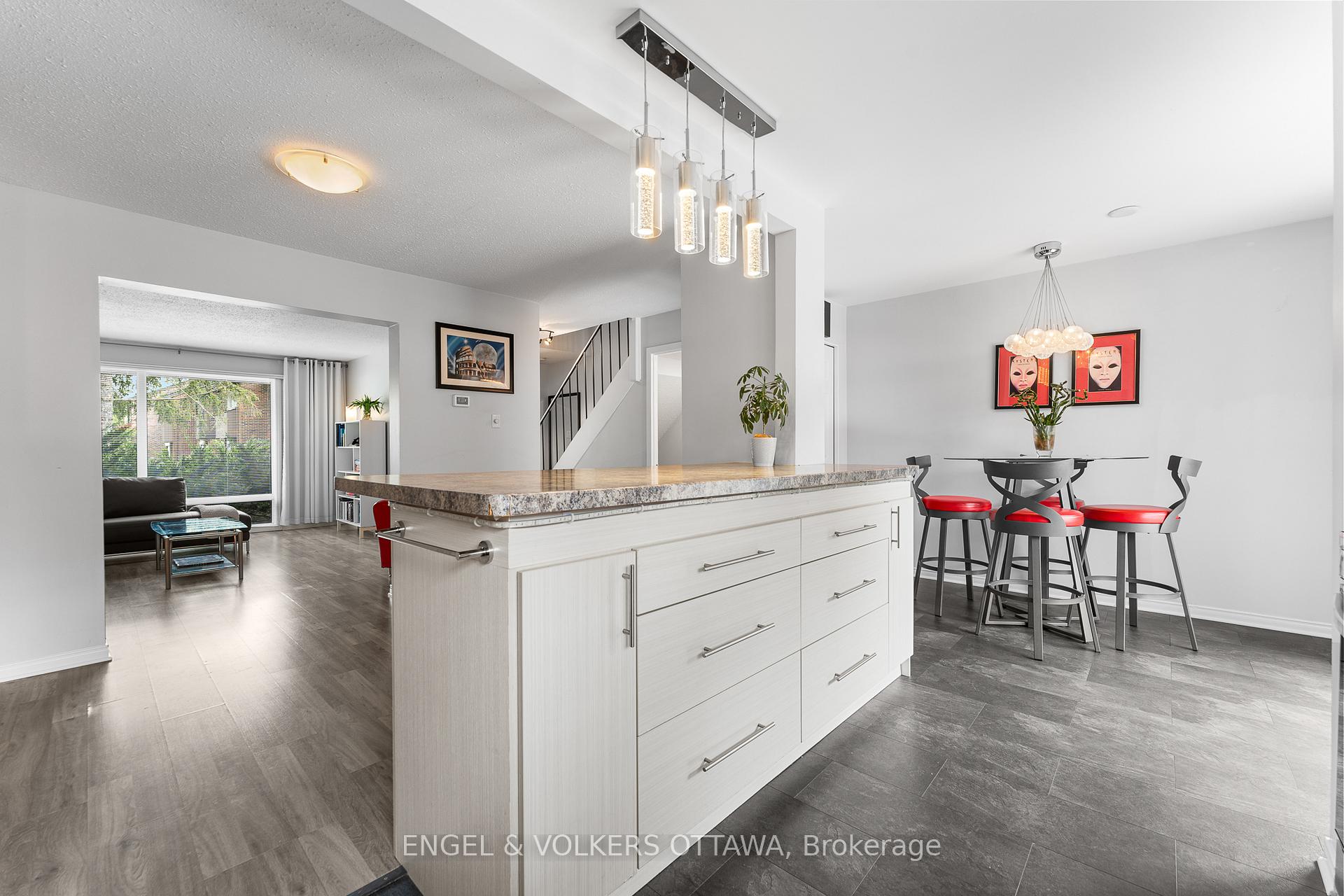Photo 13 of Unit 72, 2111 Montreal Road, Ottawa, Beaconwood — HOMEH