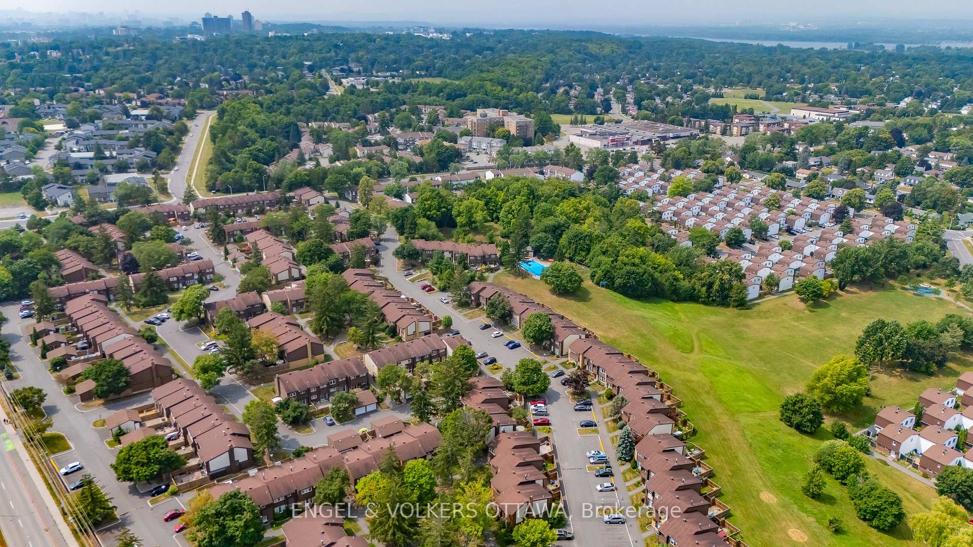 Photo 44 of Unit 72, 2111 Montreal Road, Ottawa, Beaconwood — HOMEH