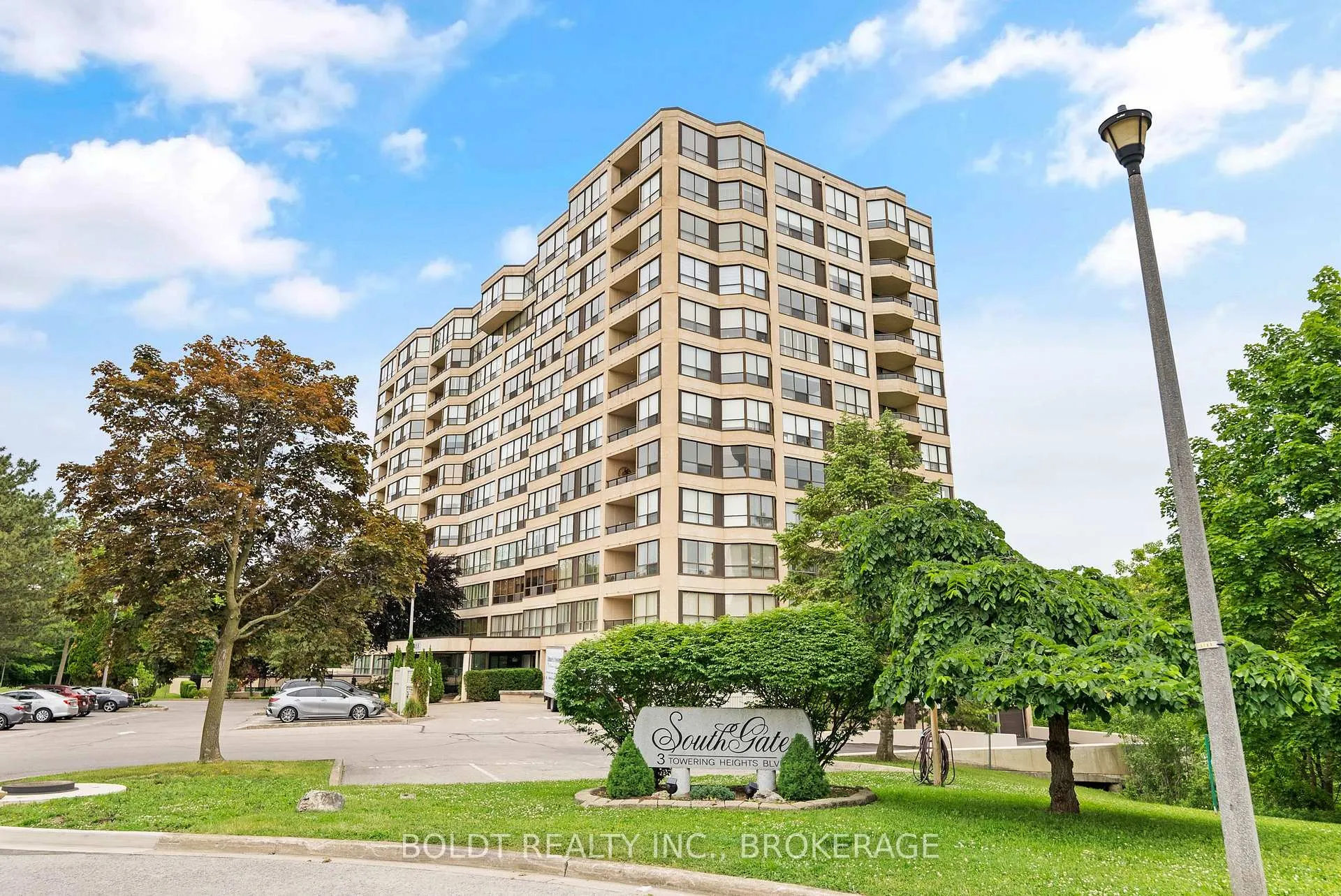 Front of Unit 1001, 3 Towering Heights Boulevard