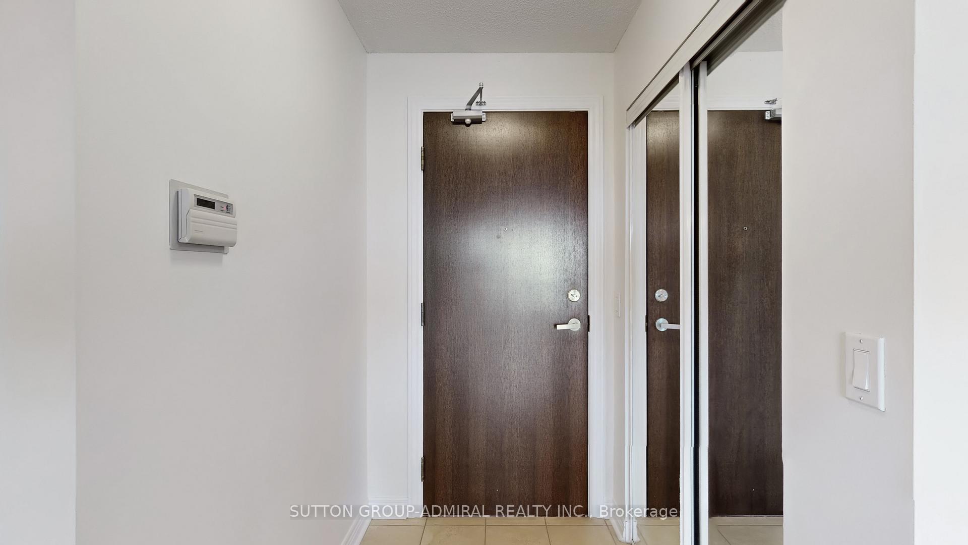 Photo 12 of Unit 911, 15 North Park Road, Vaughan, Beverley Glen — HOMEH