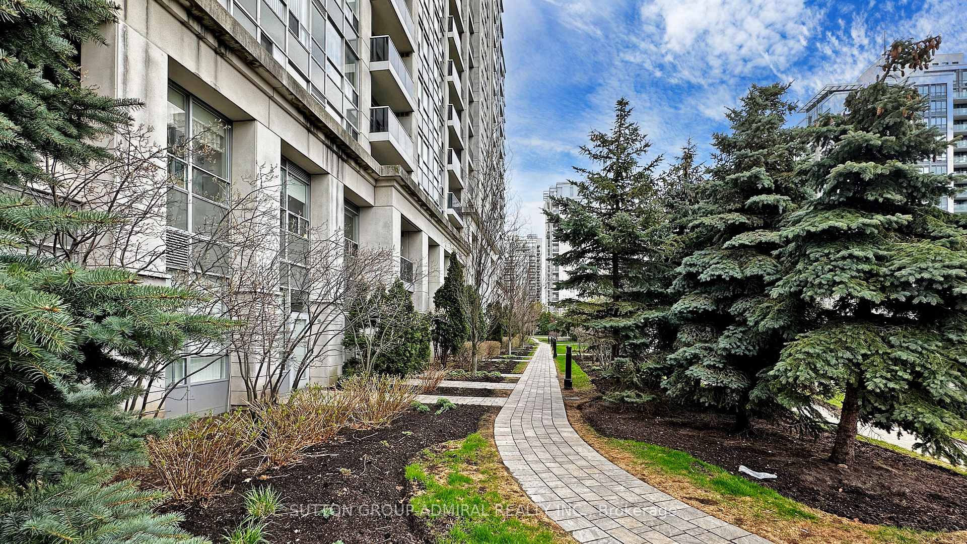 Photo 33 of Unit 911, 15 North Park Road, Vaughan, Beverley Glen — HOMEH
