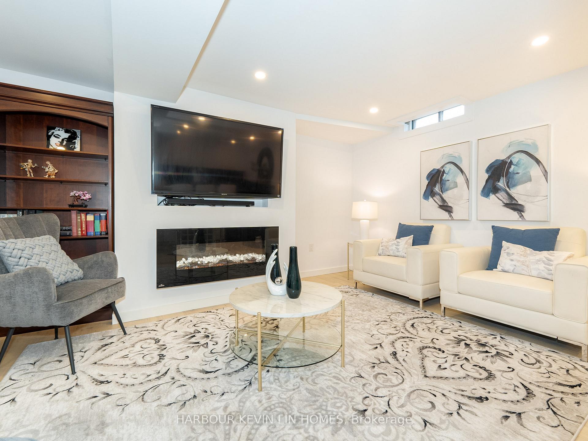 Photo 31 of 7 Cossar Drive, Aurora, Aurora Highlands — HOMEH