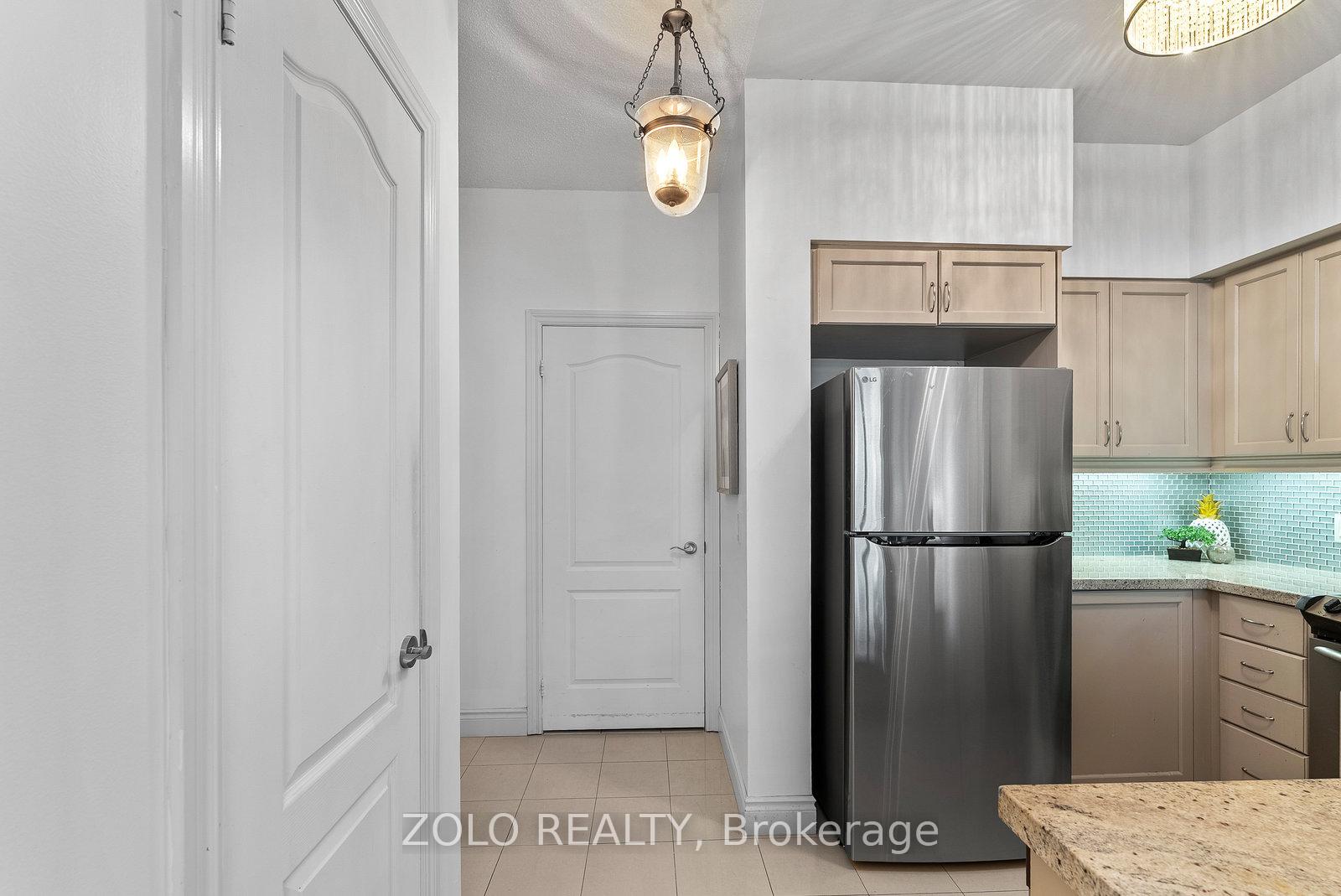 Photo 4 of Unit 113, 319 Merton Street, Toronto, Mount Pleasant West — HOMEH