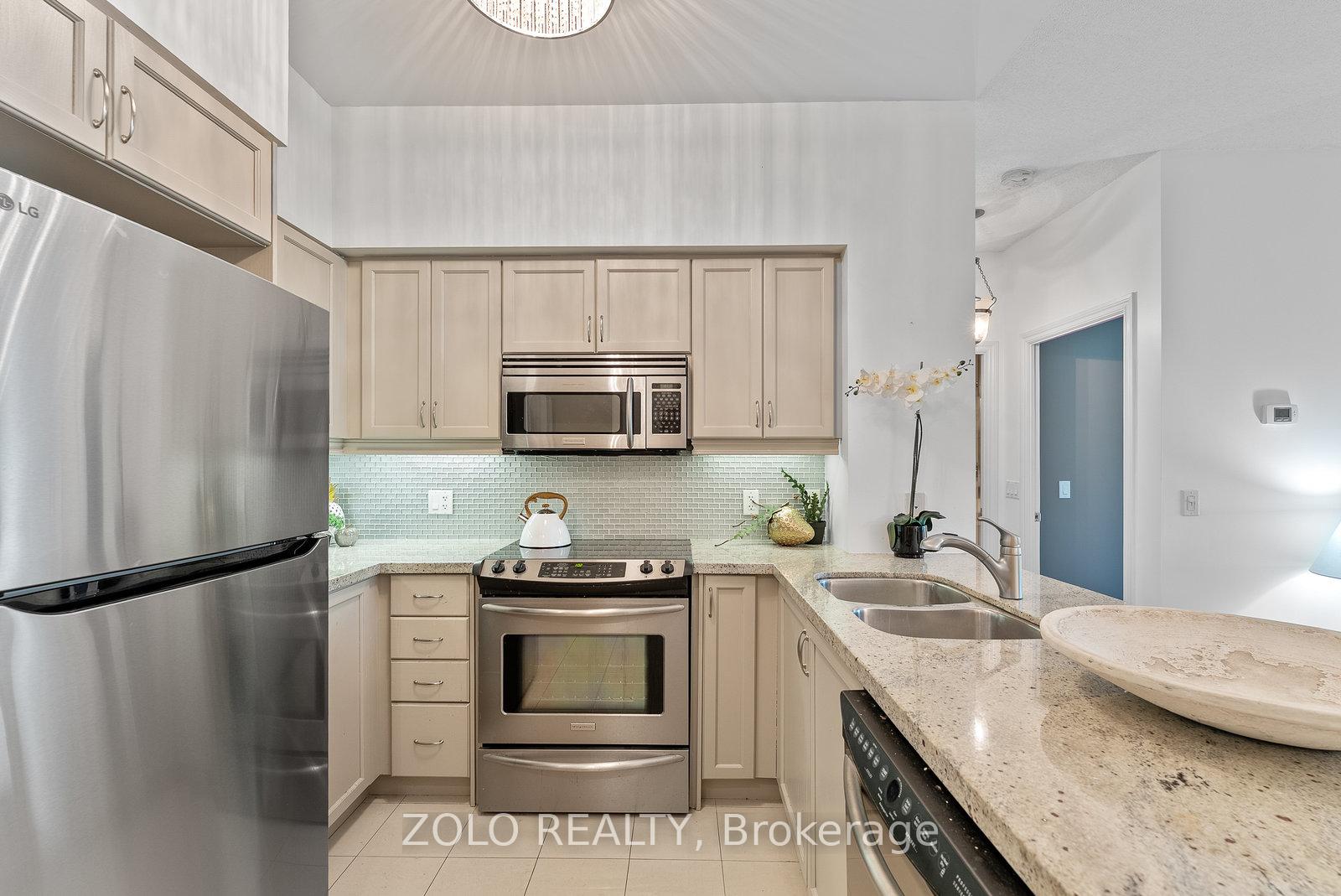 Photo 5 of Unit 113, 319 Merton Street, Toronto, Mount Pleasant West — HOMEH