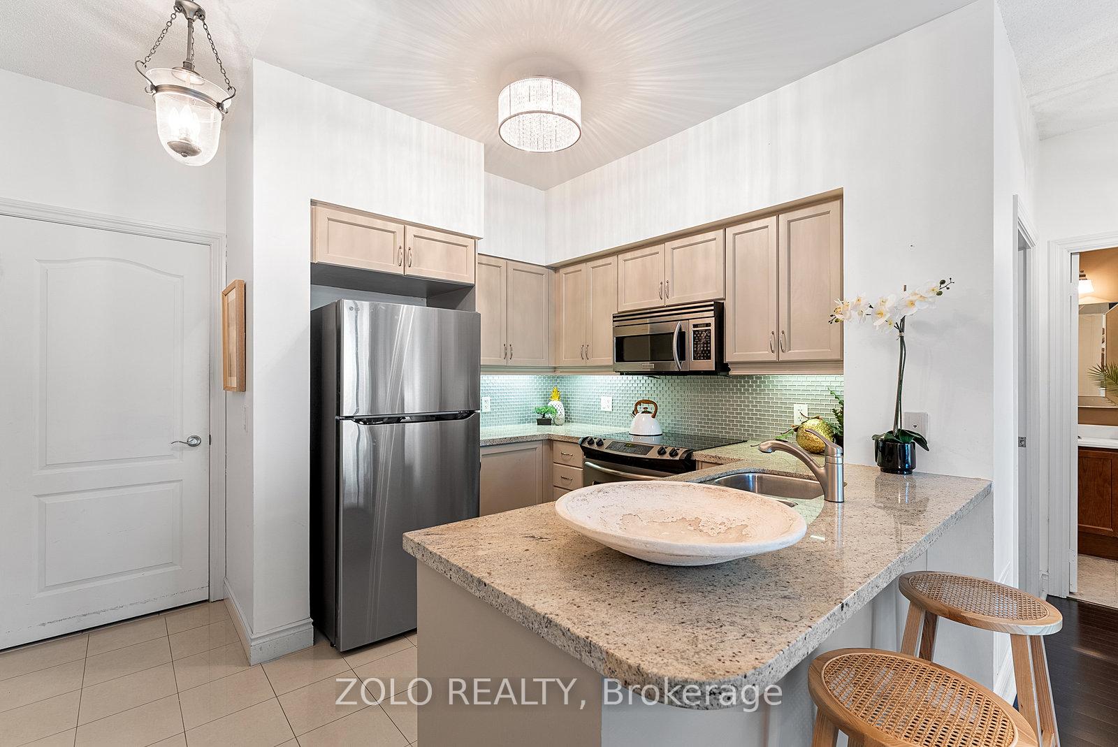 Photo 7 of Unit 113, 319 Merton Street, Toronto, Mount Pleasant West — HOMEH