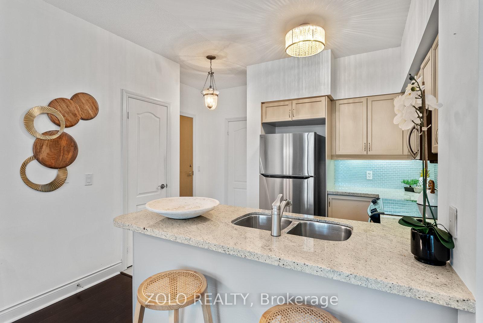 Photo 10 of Unit 113, 319 Merton Street, Toronto, Mount Pleasant West — HOMEH