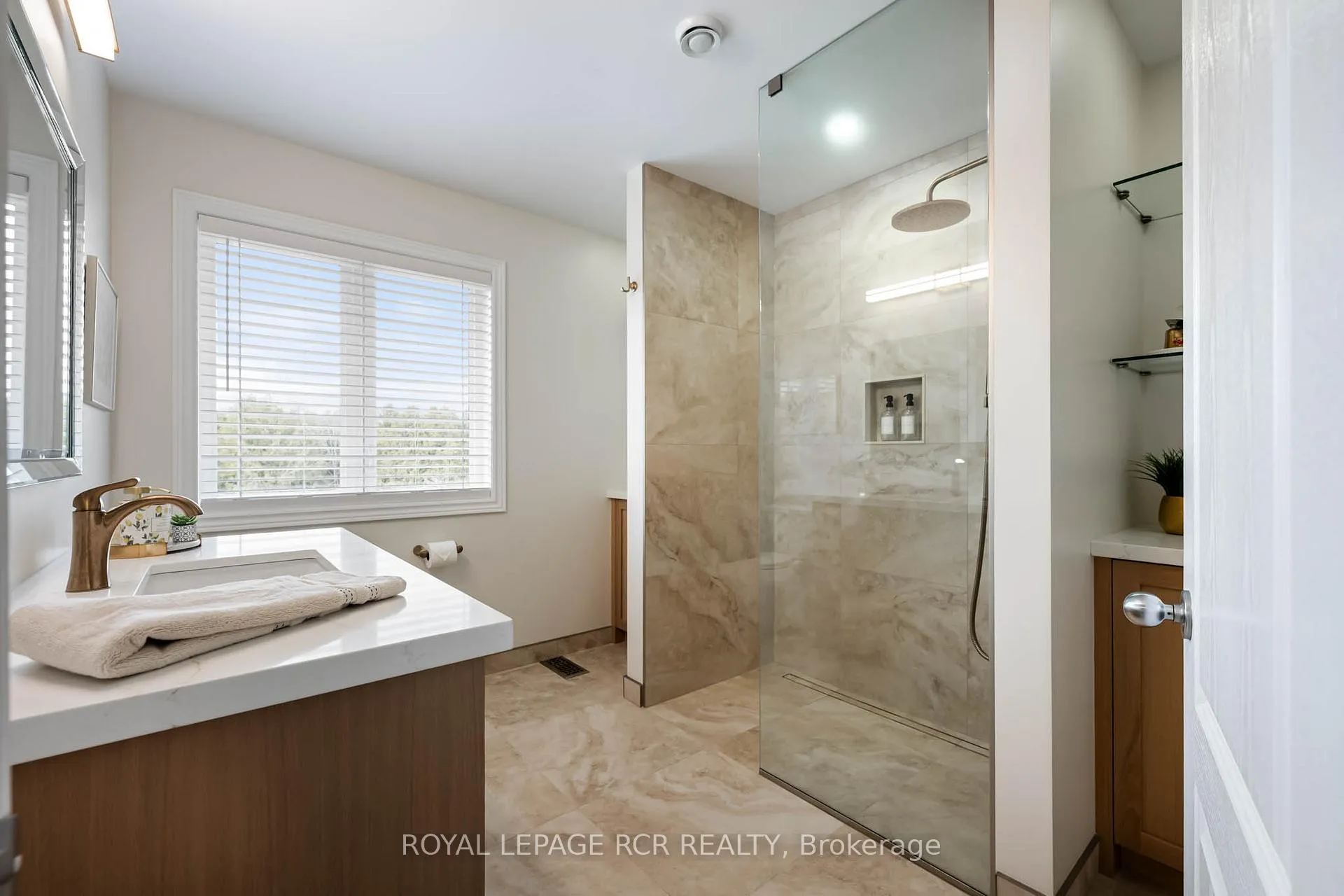 Photo 22 of 32 Headwaters Lane, Mono, Rural Mono — HOMEH