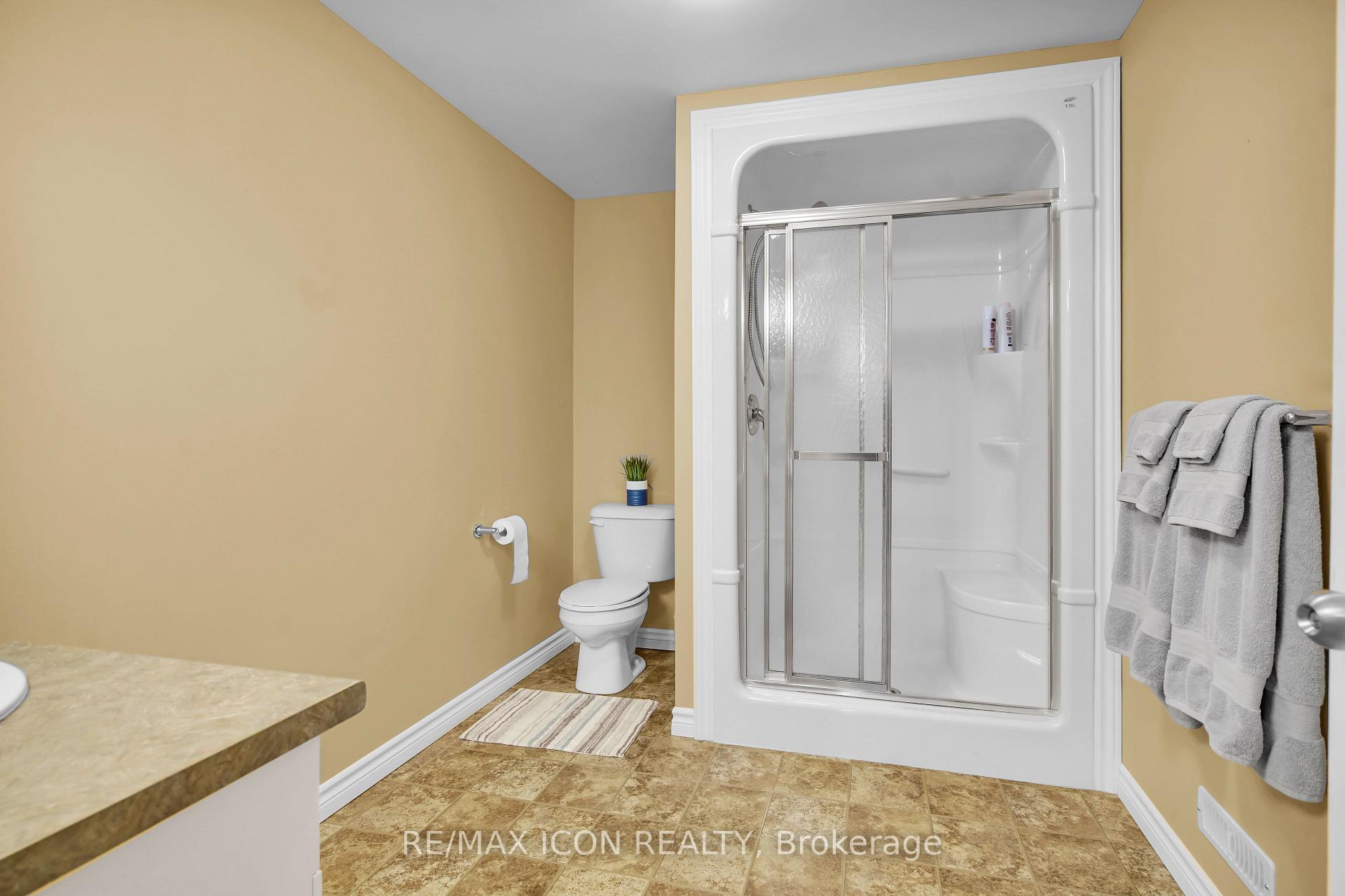 Photo 38 of 34 Oakwood Links Lane, South Huron, Stephen — HOMEH