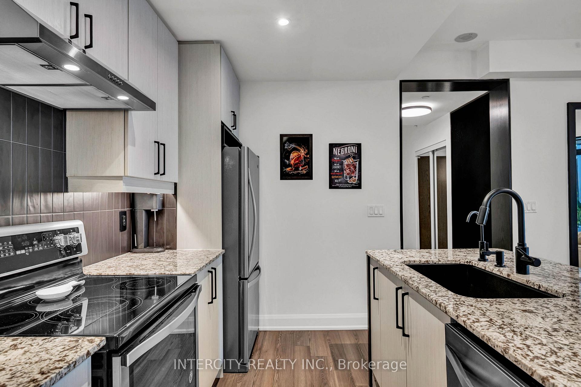 Photo 11 of Unit 412, 2910 Highway 7, Vaughan, Concord — HOMEH