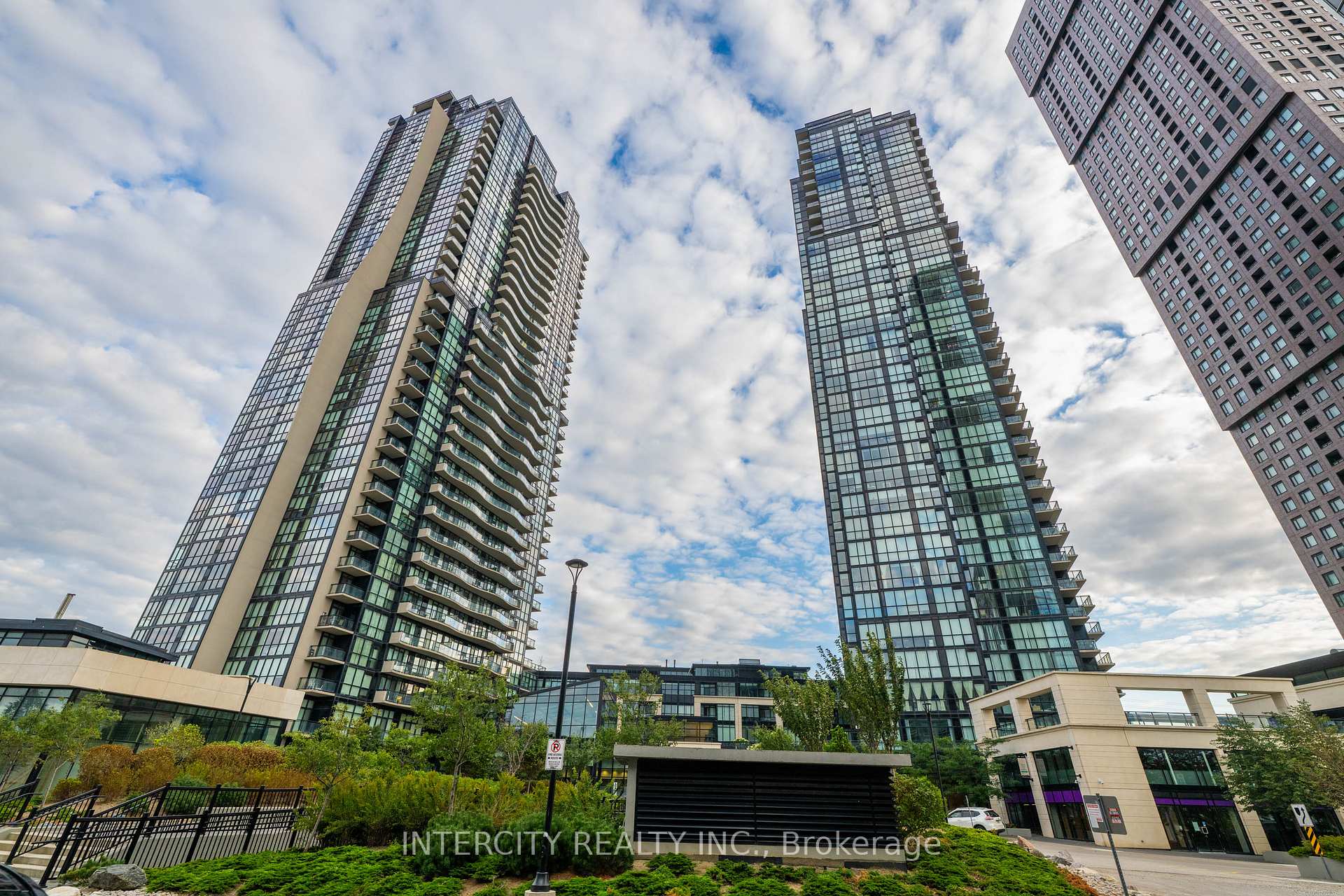 Photo 32 of Unit 412, 2910 Highway 7, Vaughan, Concord — HOMEH