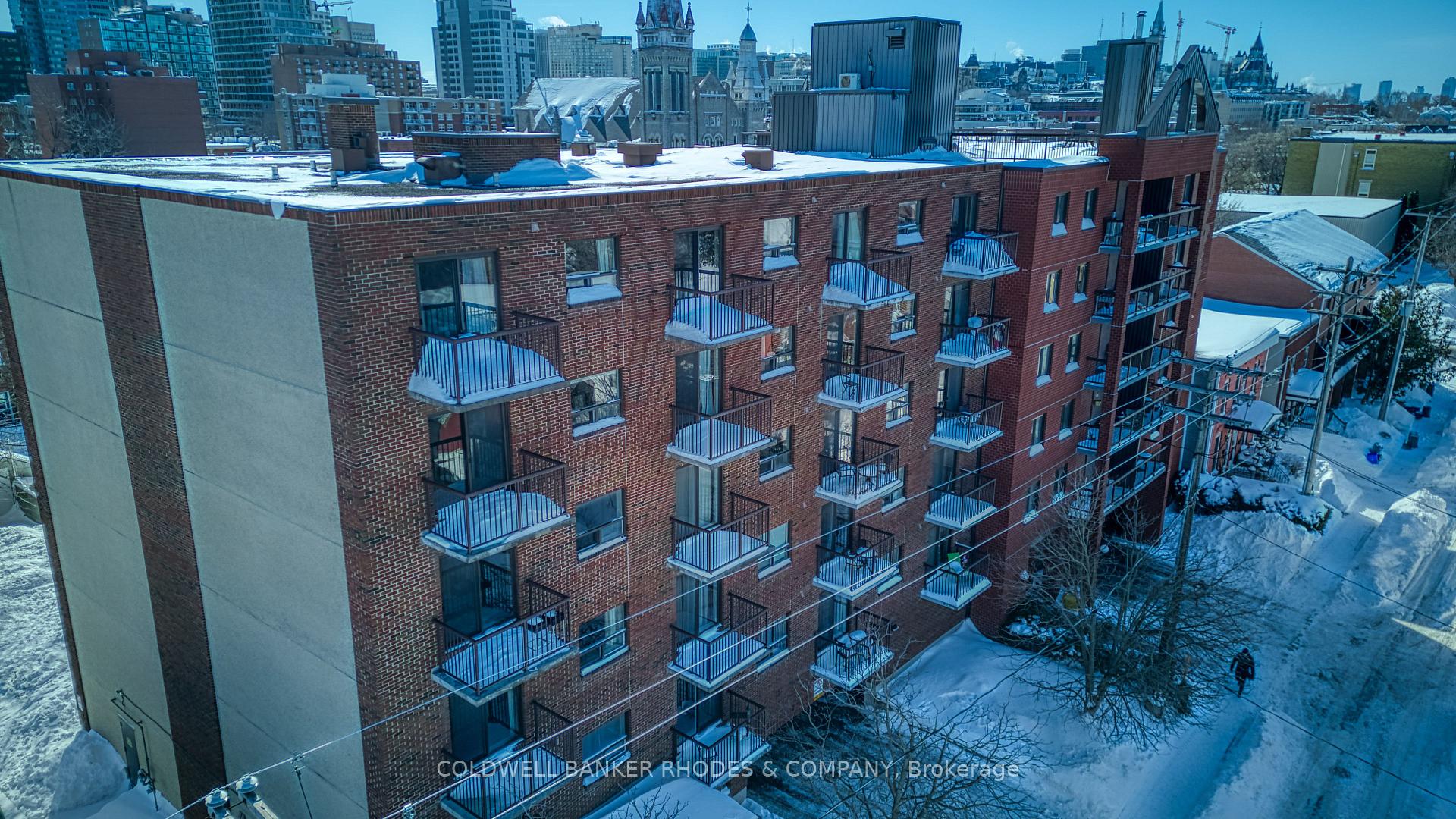 Front of Unit 504, 222 Guigues Avenue