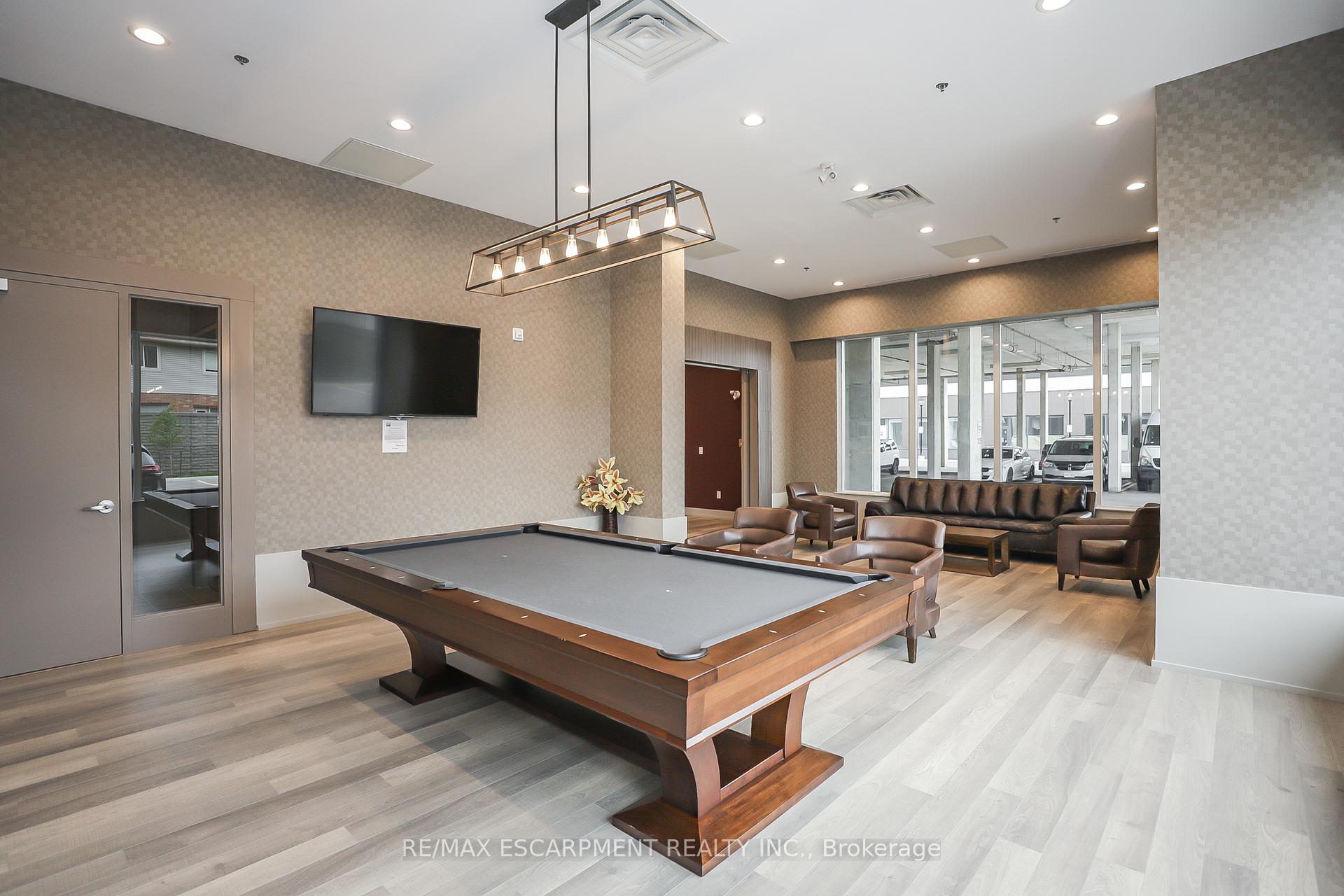 Photo 7 of Unit 605, 560 North Service Road, Grimsby, Grimsby Beach — HOMEH