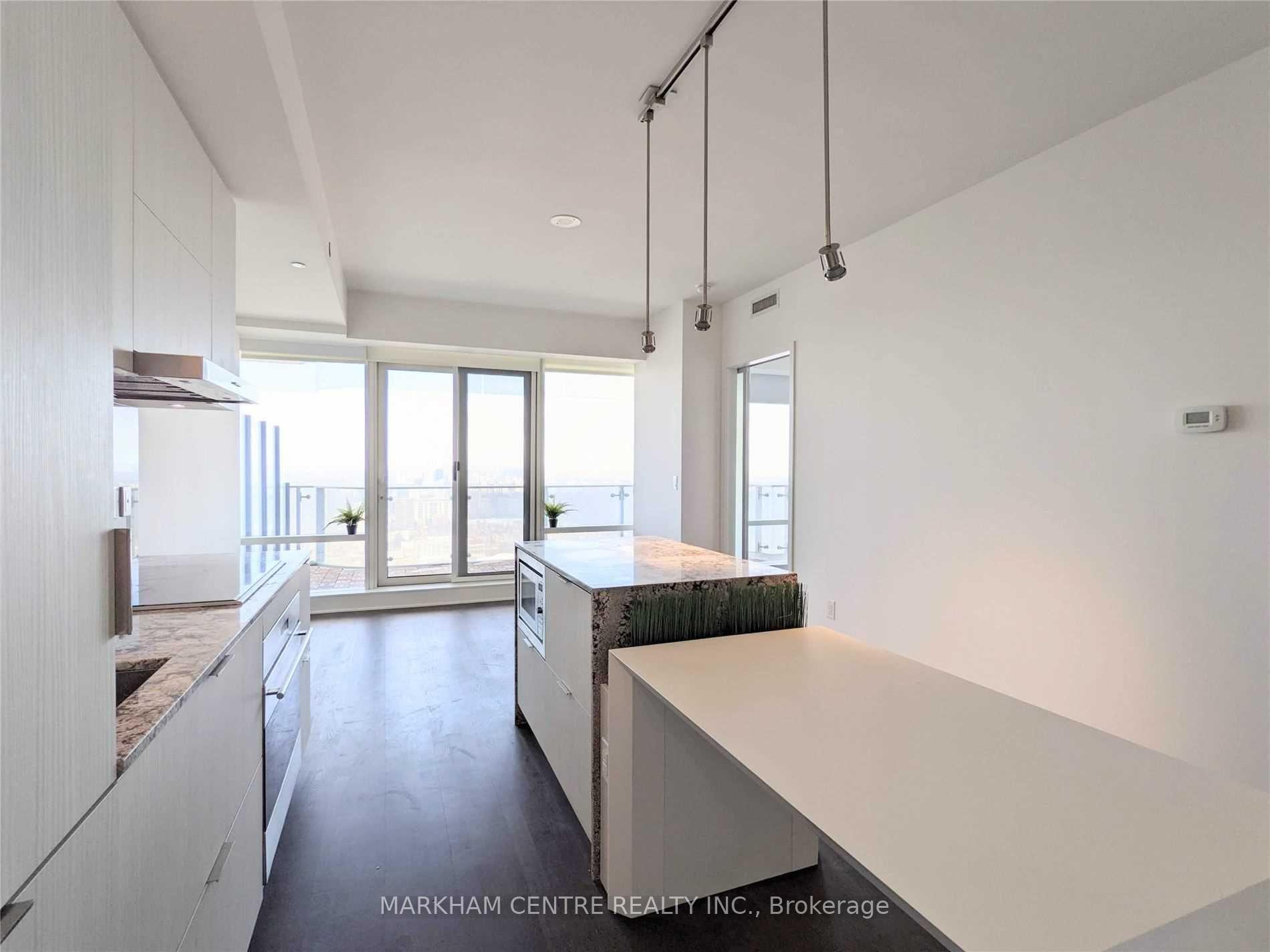 Photo 5 of Unit 5710, 1 Bloor Street E, Toronto, Church-Yonge Corridor — HOMEH