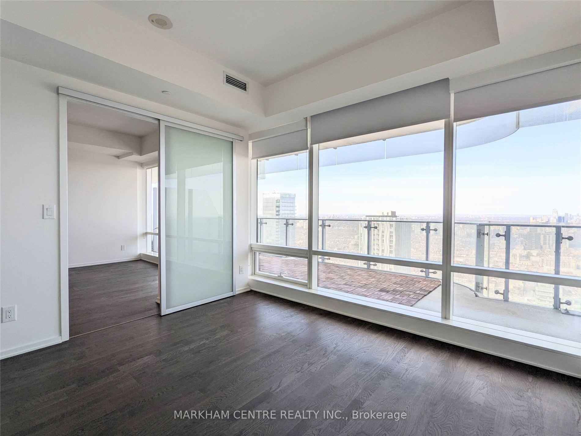 Photo 7 of Unit 5710, 1 Bloor Street E, Toronto, Church-Yonge Corridor — HOMEH