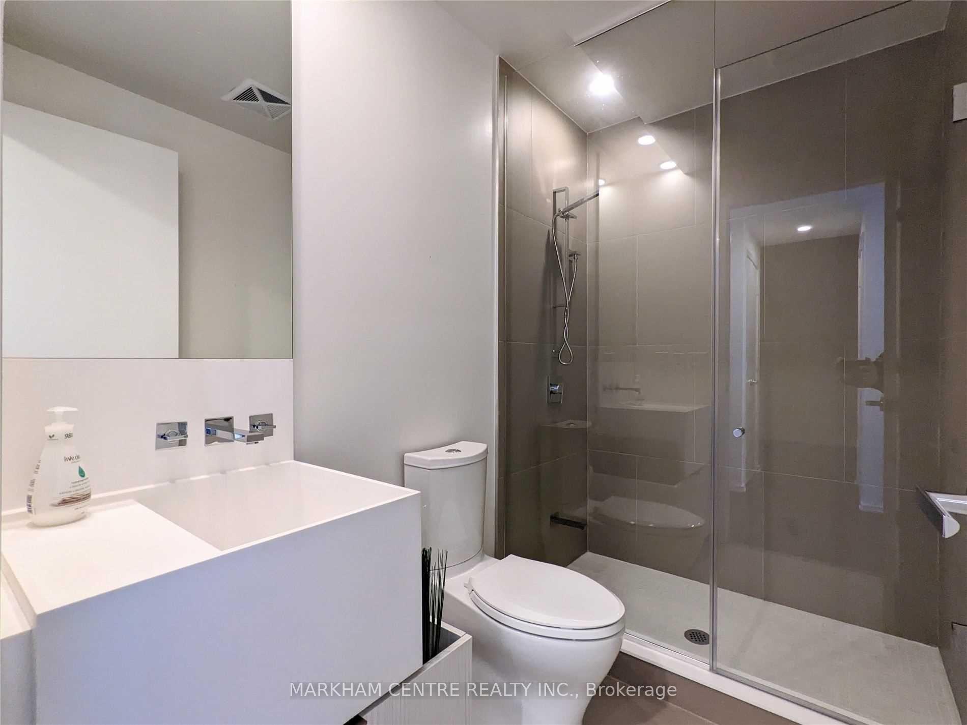 Photo 12 of Unit 5710, 1 Bloor Street E, Toronto, Church-Yonge Corridor — HOMEH