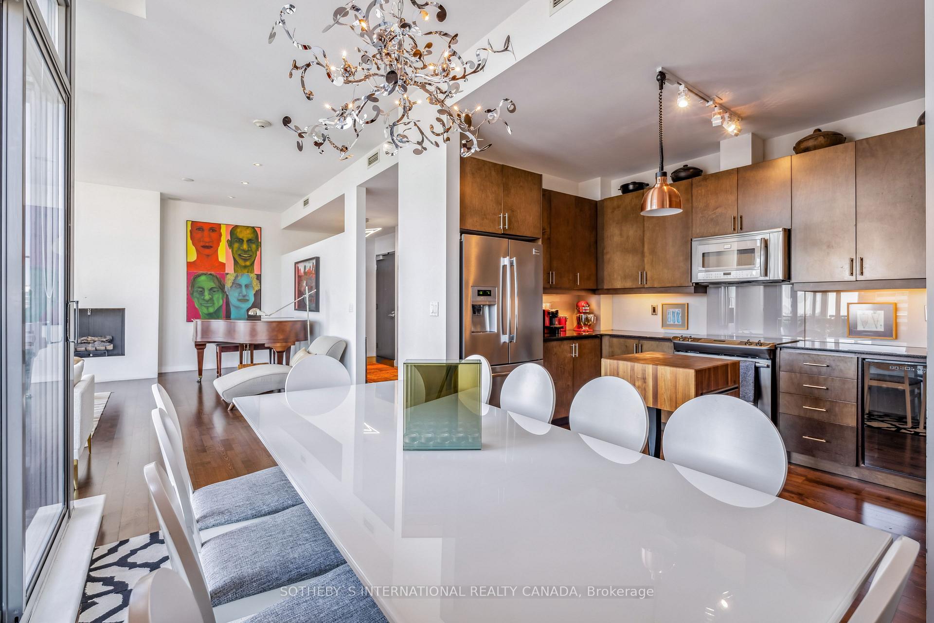 Photo 6 of Unit PH 2, 285 Mutual Street, Toronto, Church-Yonge Corridor — HOMEH