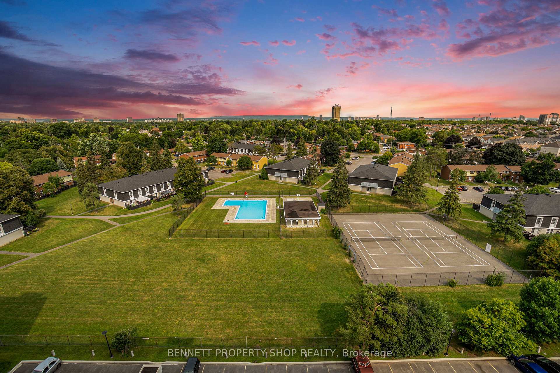 Photo 4 of Unit 1107, 1485 Baseline Road, Ottawa, Copeland Park — HOMEH