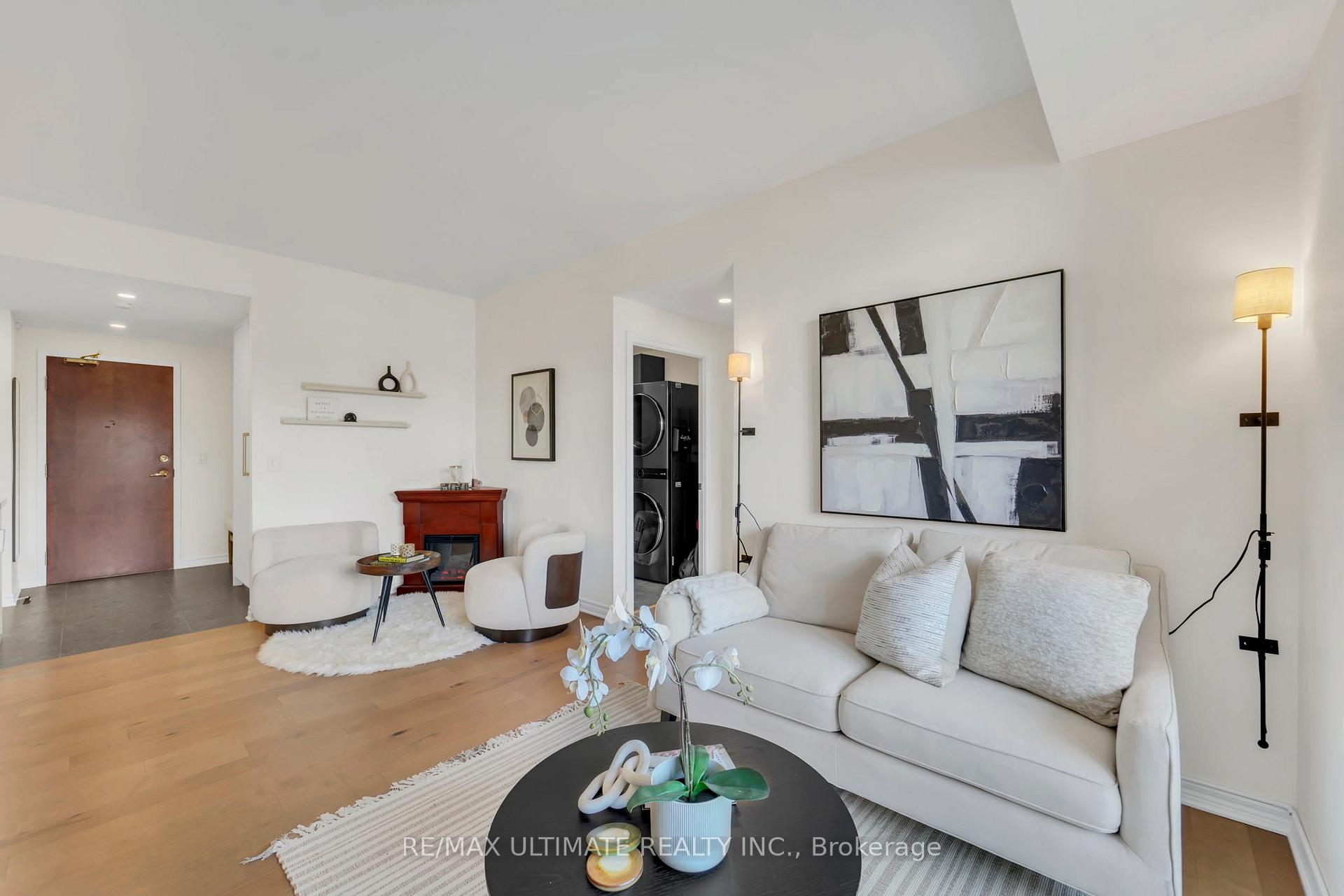 Photo 5 of Unit 209, 1750 Bayview Avenue, Toronto, Mount Pleasant East — HOMEH