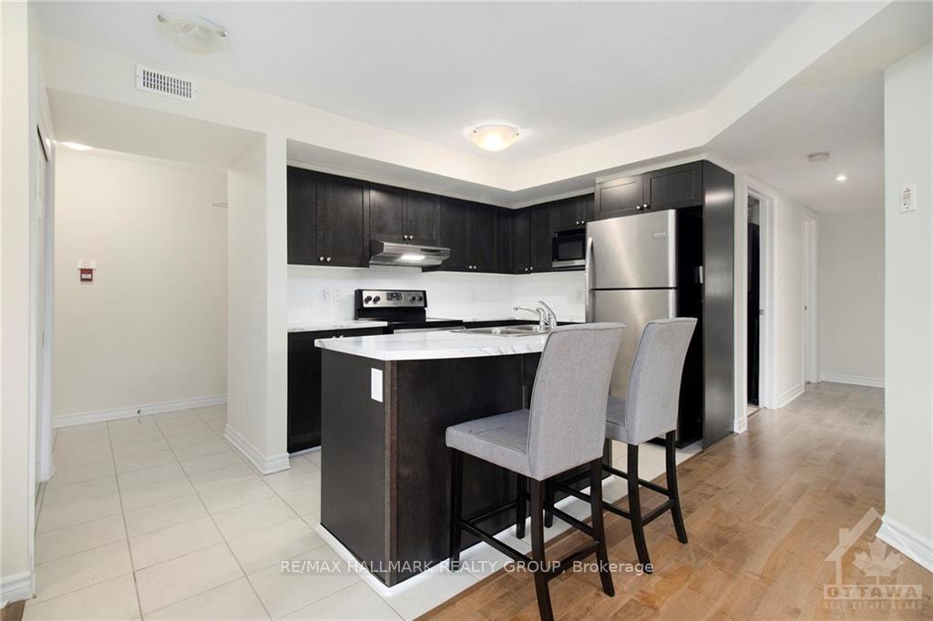 Photo 5 of Unit 1, 105 Bluestone Private, Ottawa, Avalon West — HOMEH