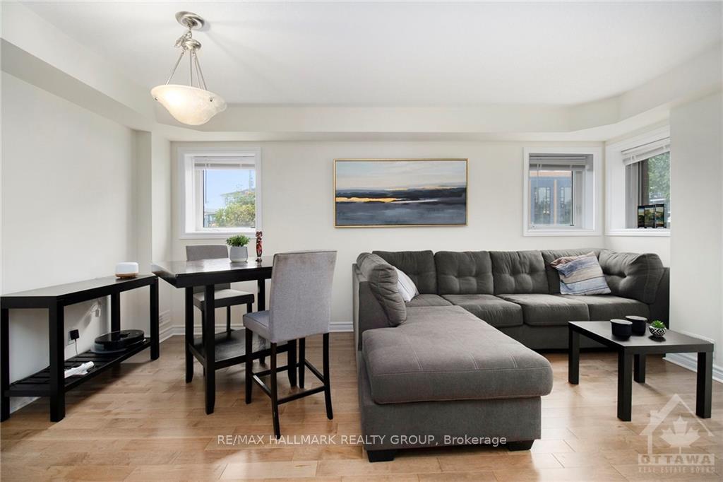 Photo 7 of Unit 1, 105 Bluestone Private, Ottawa, Avalon West — HOMEH