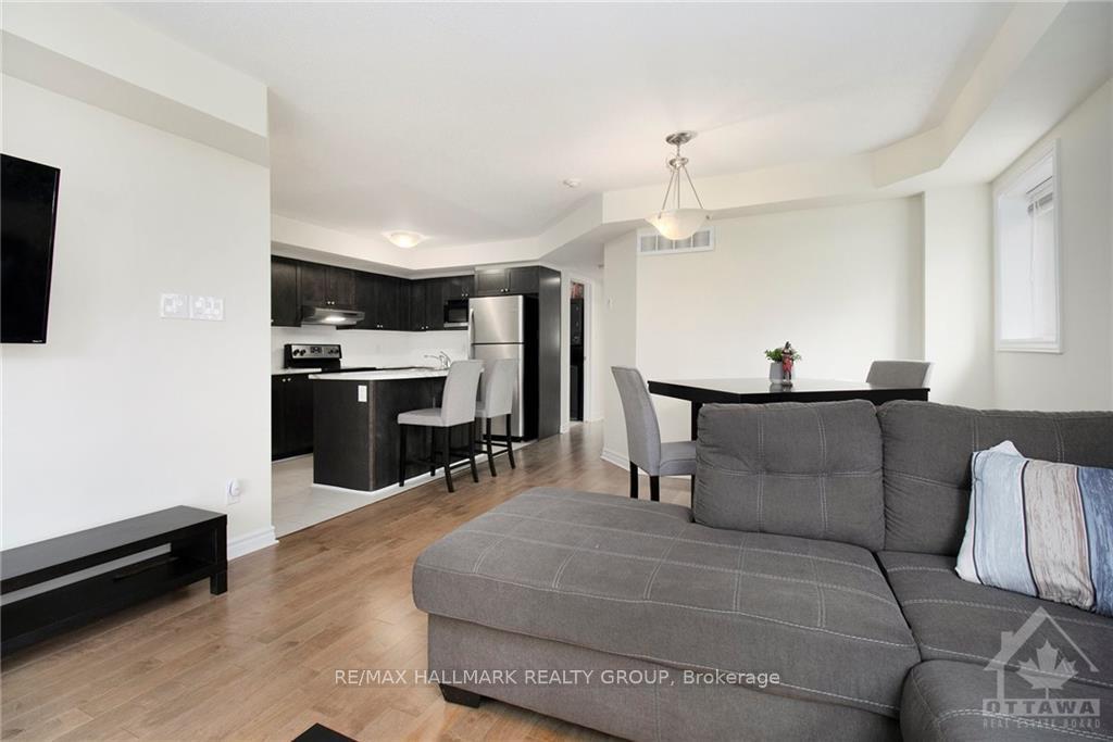 Photo 10 of Unit 1, 105 Bluestone Private, Ottawa, Avalon West — HOMEH