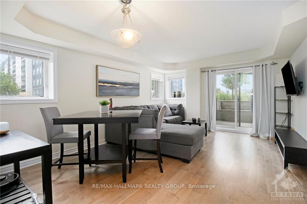 Photo 13 of Unit 1, 105 Bluestone Private, Ottawa, Avalon West — HOMEH
