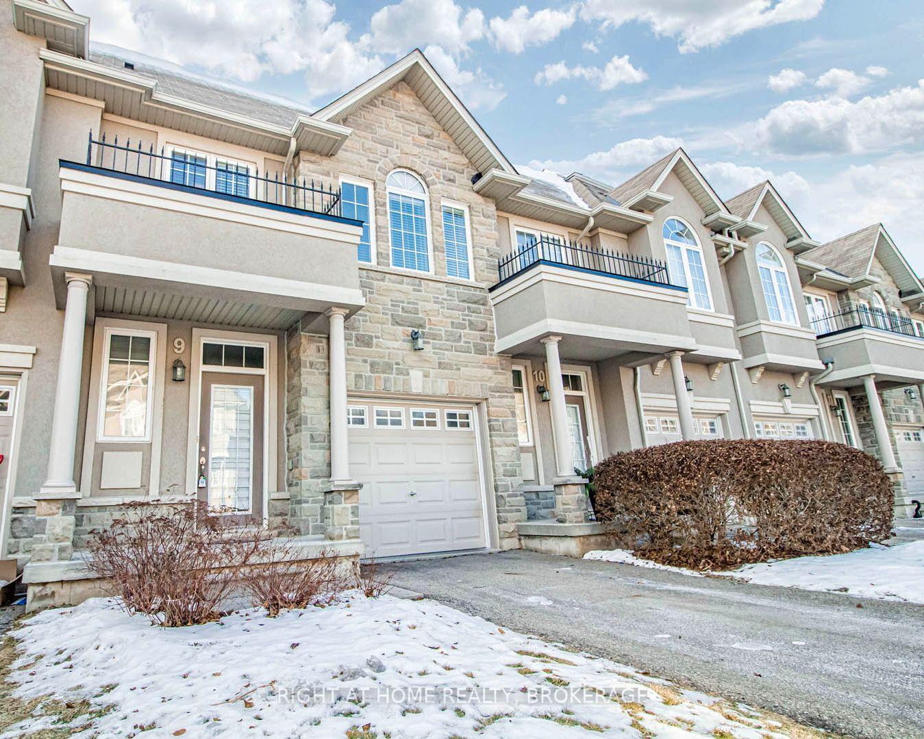 Photo 1 of Unit 9, 370 Stonehenge Drive, Hamilton, Meadowlands — HOMEH