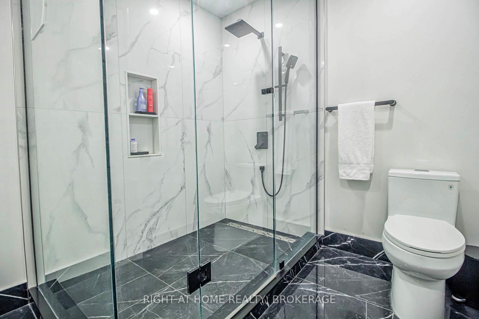 Photo 19 of Unit 9, 370 Stonehenge Drive, Hamilton, Meadowlands — HOMEH