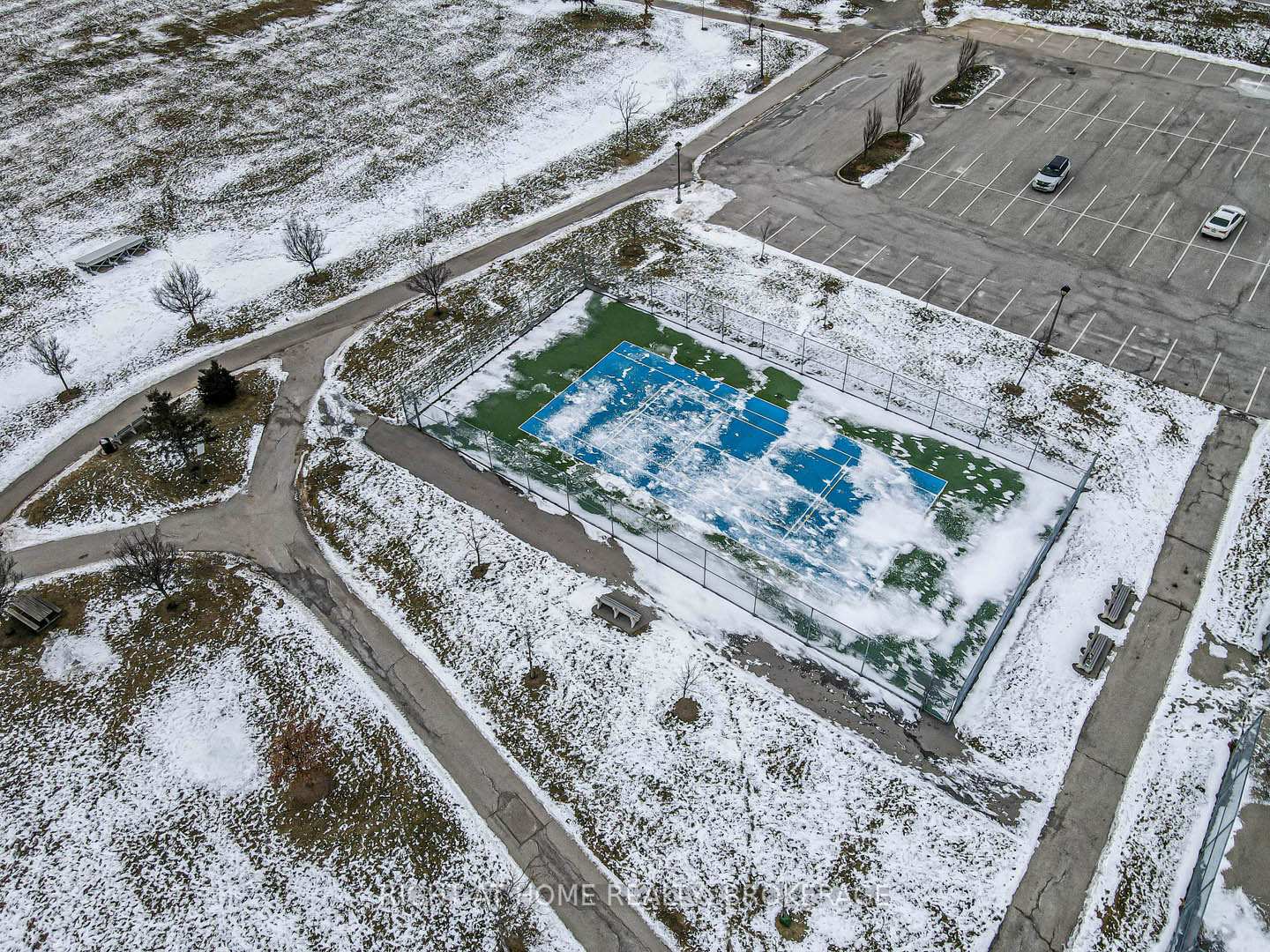 Photo 36 of Unit 9, 370 Stonehenge Drive, Hamilton, Meadowlands — HOMEH