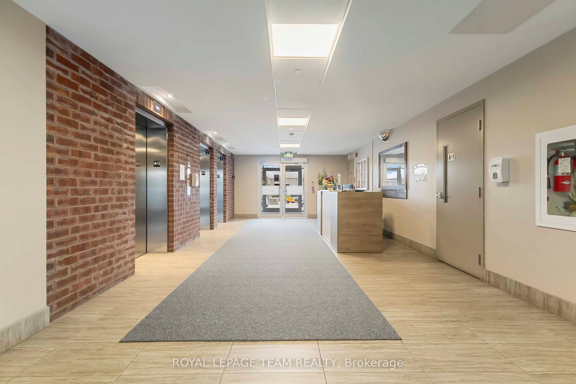 Photo 3 of Unit 406, 7325 Markham Road, Markham, Cedarwood — HOMEH